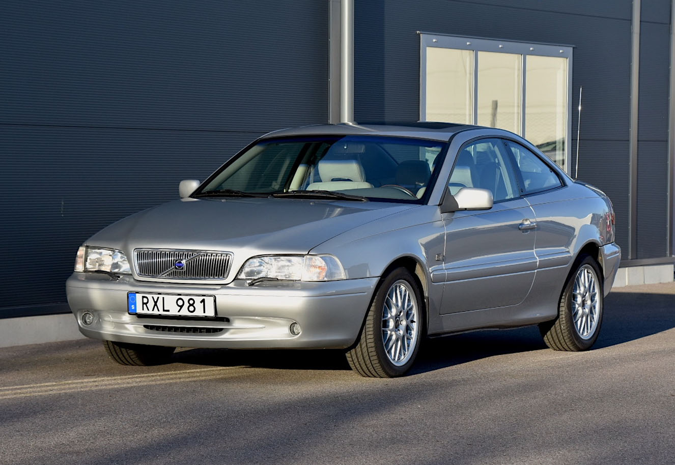 2000 VOLVO C70 T5