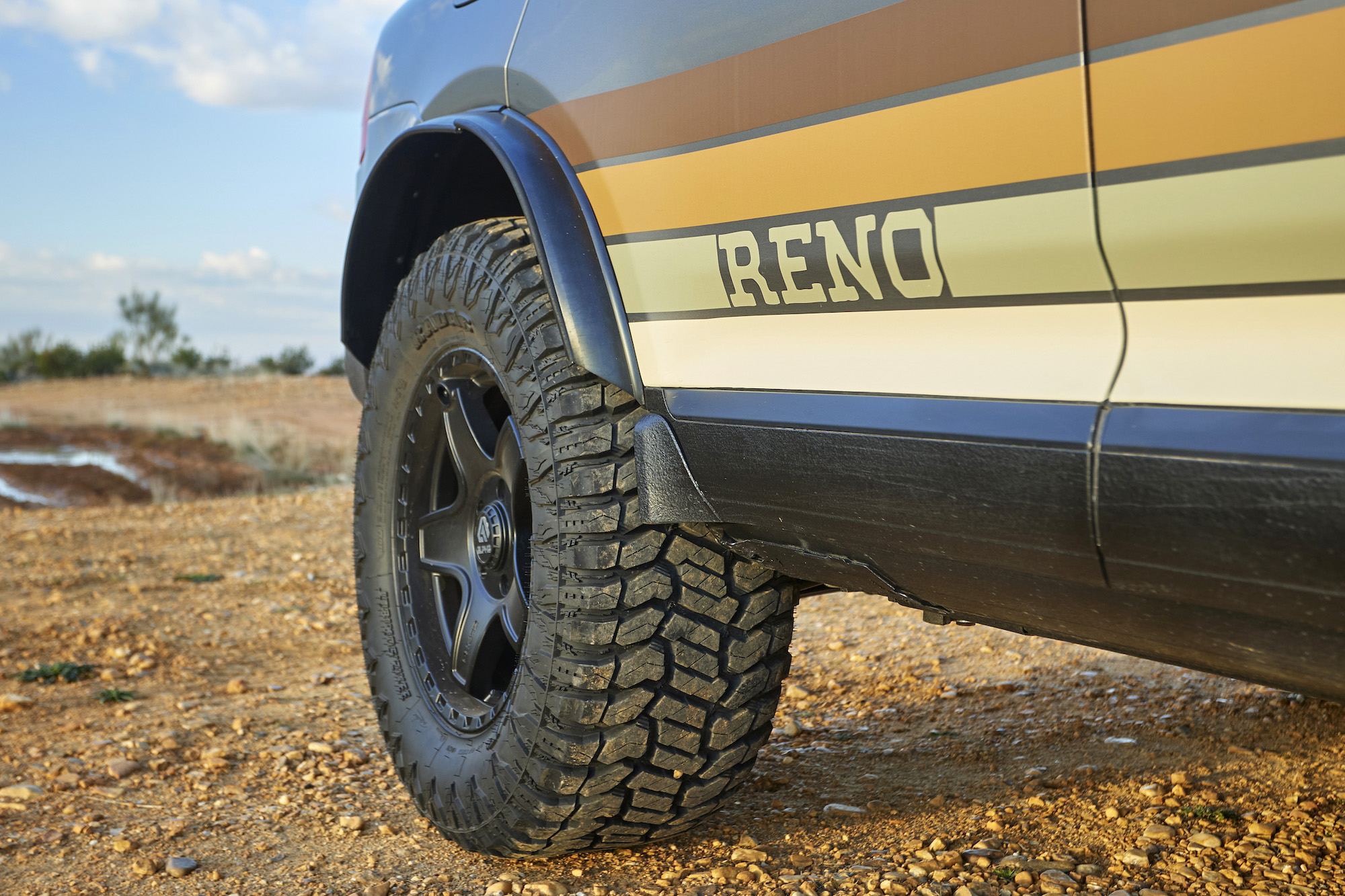 2009 PORSCHE CAYENNE S OVERLAND