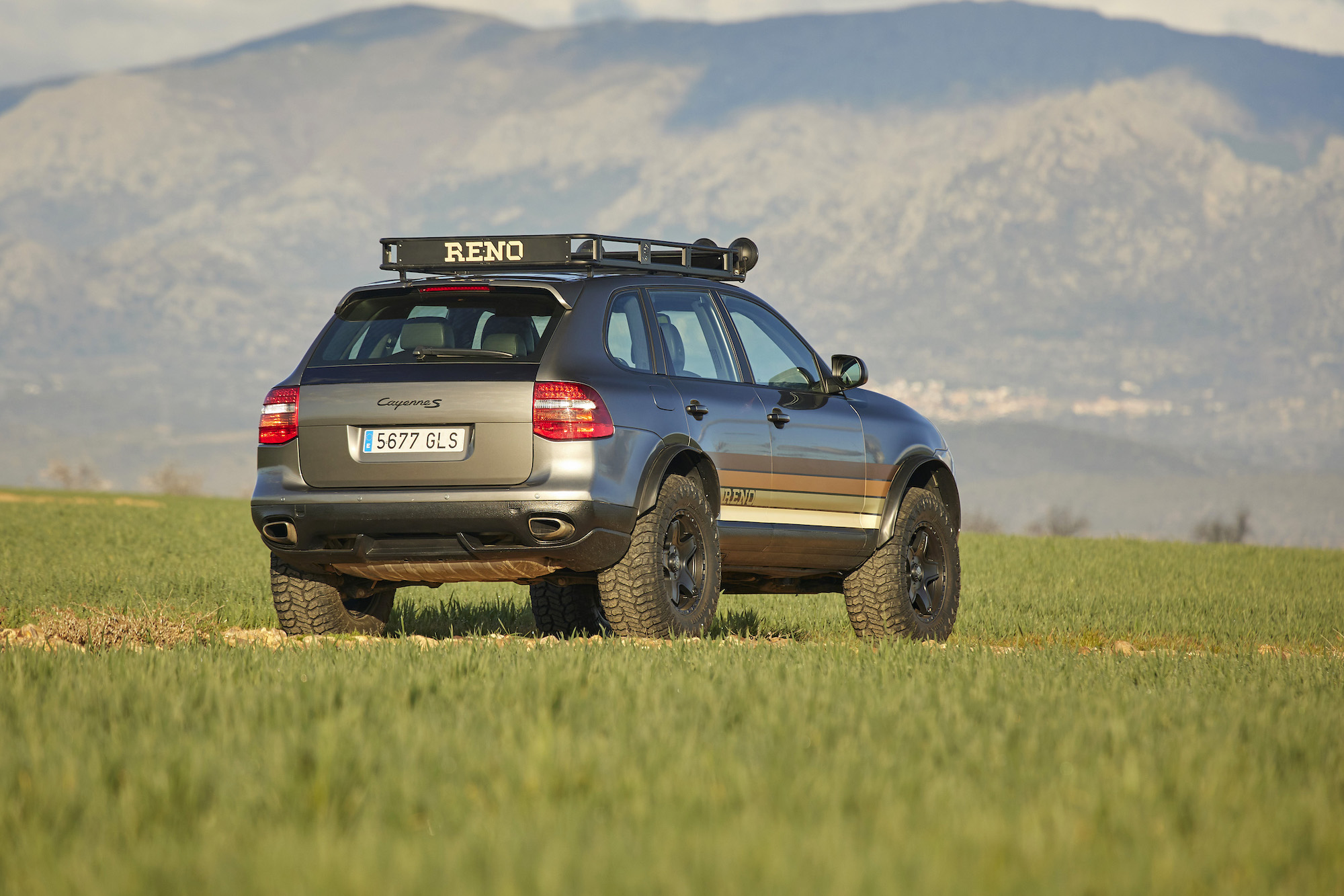2009 PORSCHE CAYENNE S OVERLAND