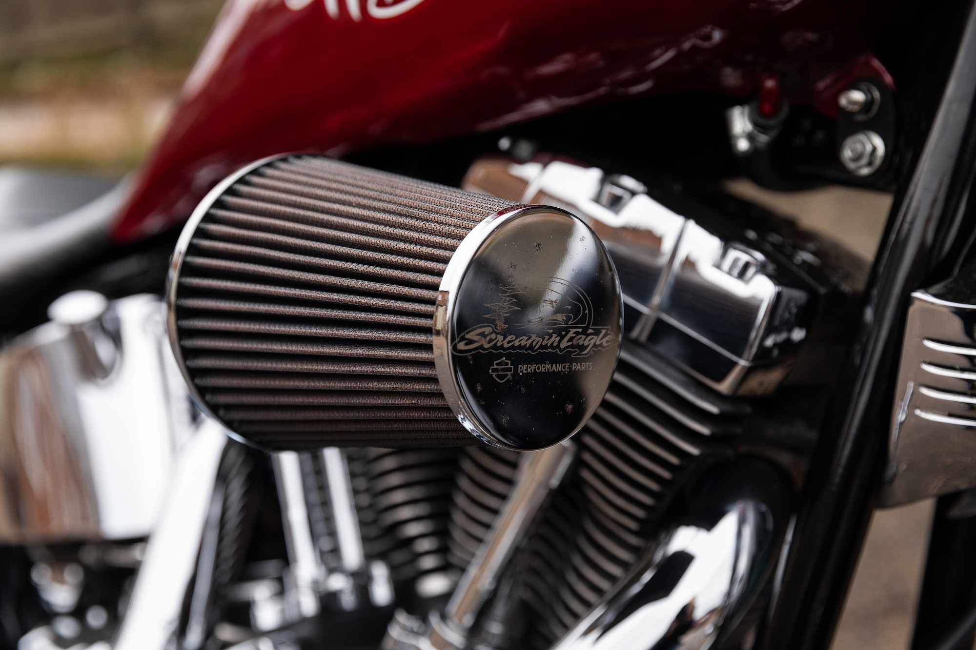 Hupen Abdeckung Totenkopf Skull Schwarz Horn Cover für Harley Davidson Custom 