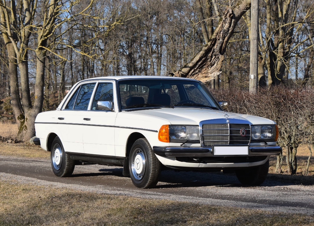 1985 MERCEDES-BENZ (W123) 200