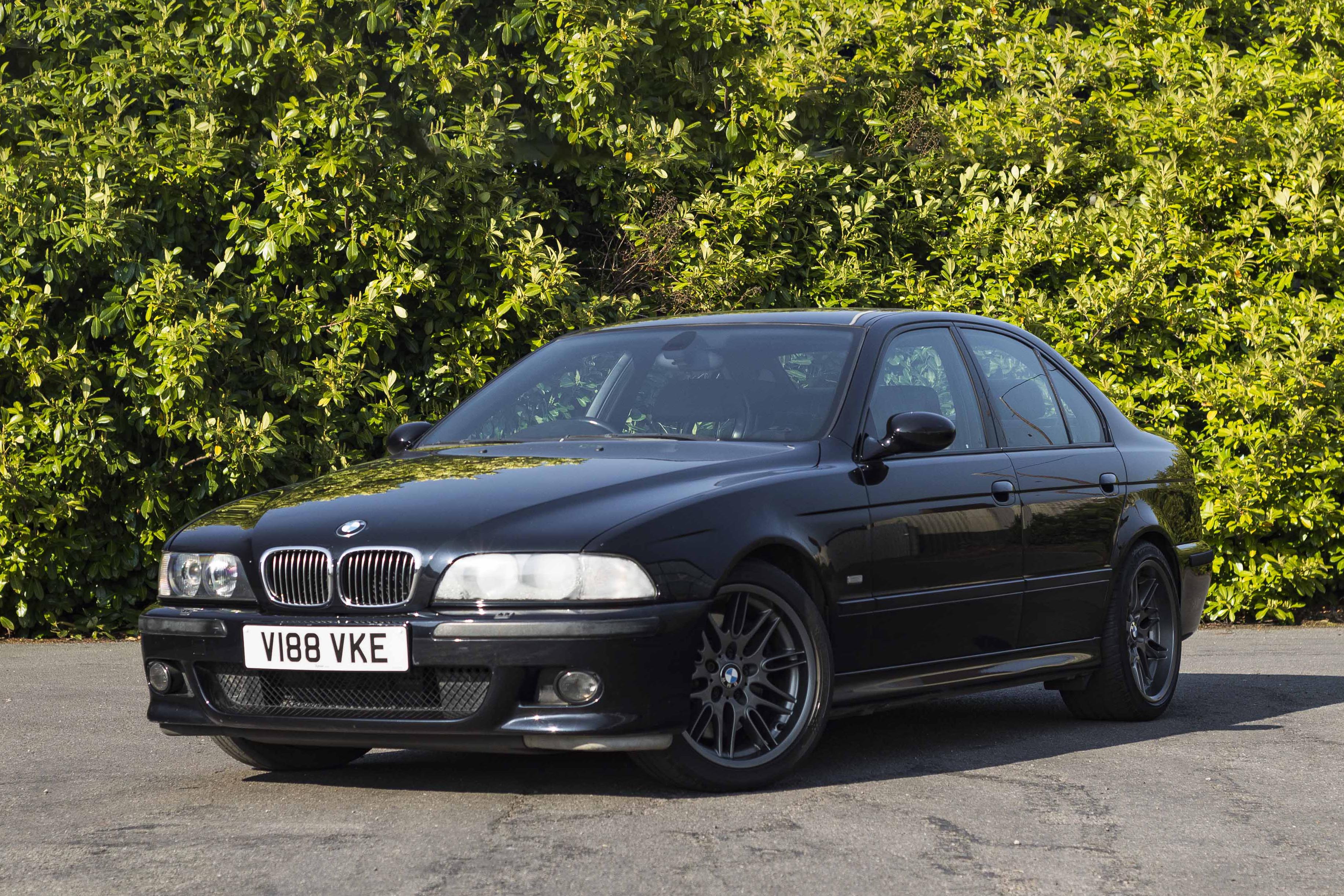 2000 BMW (E39) M5