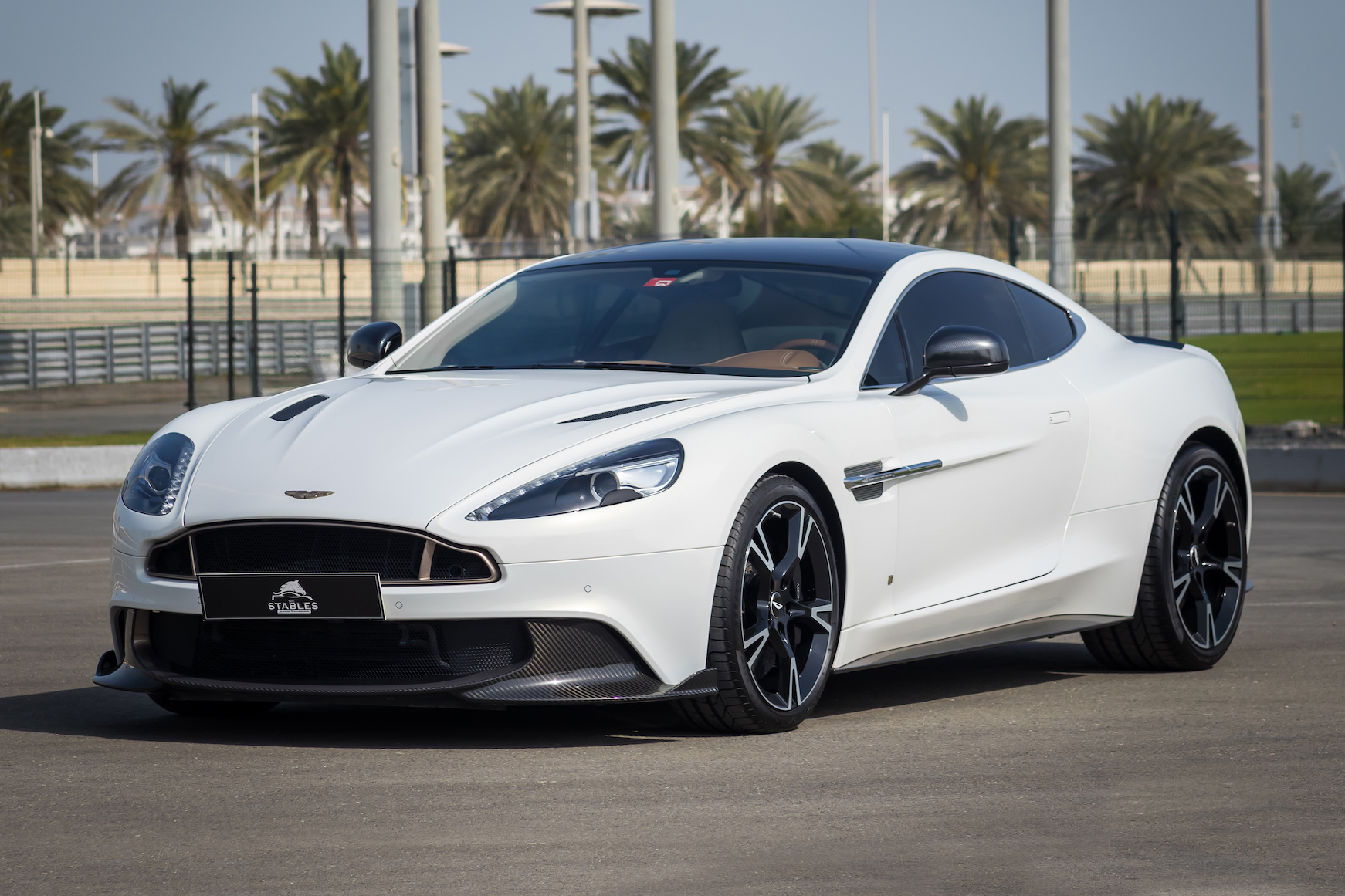 2018 ASTON MARTIN VANQUISH S PEARL EDITION