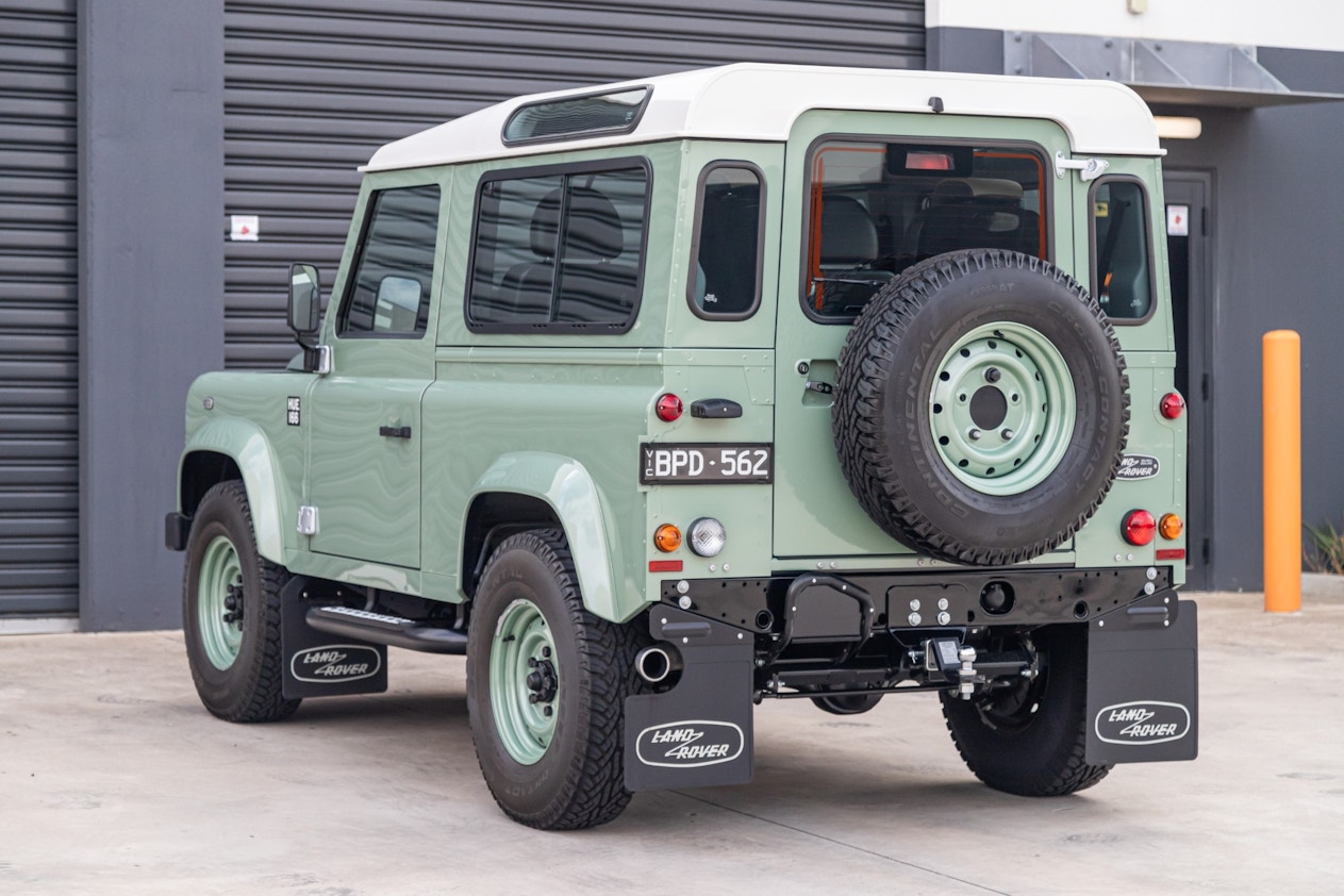 2015 LAND ROVER DEFENDER 90 HERITAGE - 186 KM for sale in Newtown