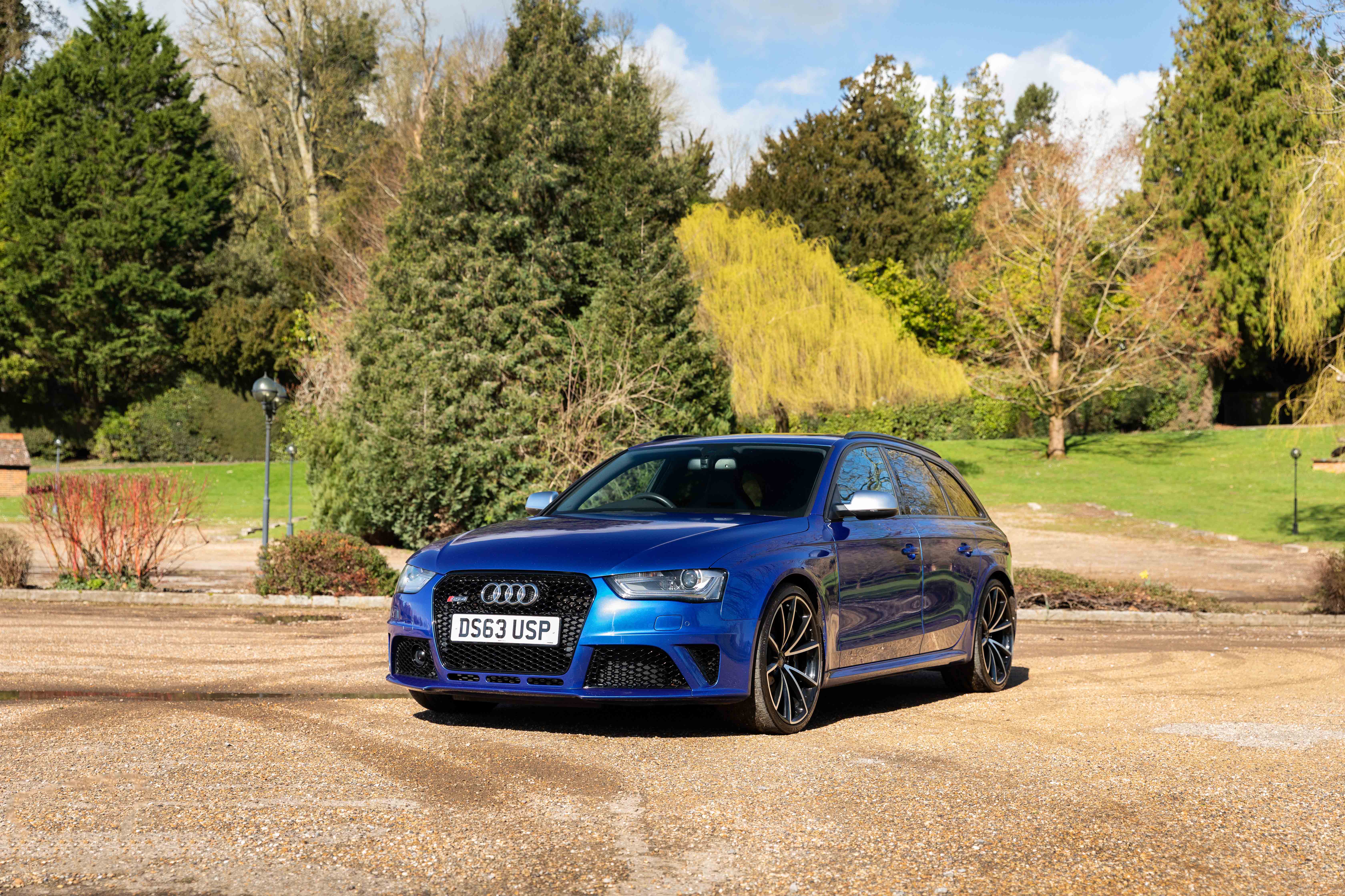 2014 AUDI RS4 AVANT for sale by auction in Basingstoke, Hampshire ...