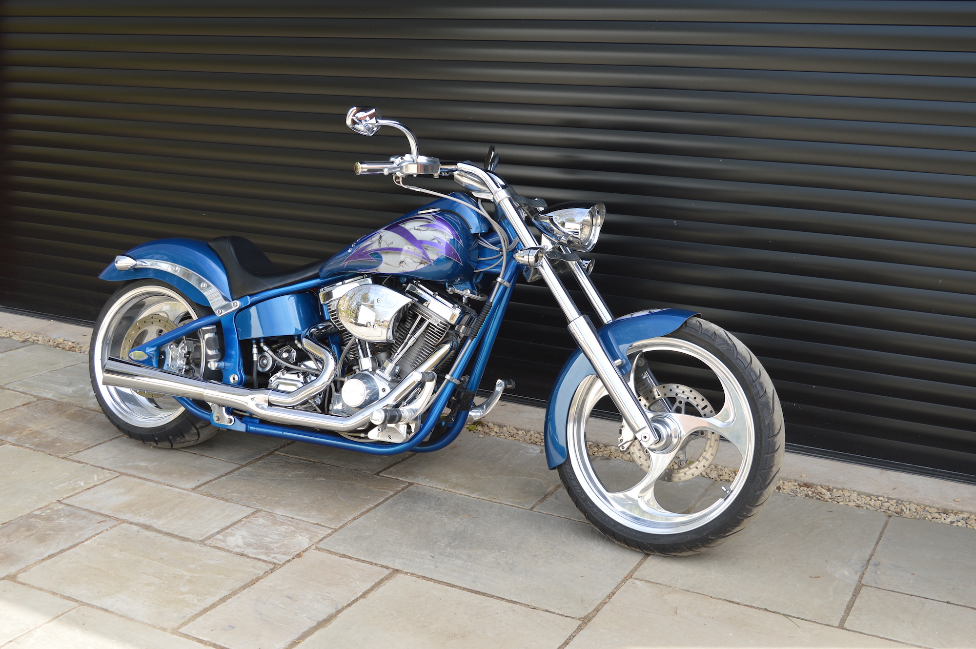 2004 big dog mastiff