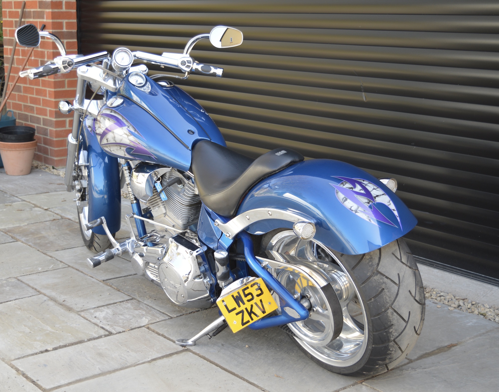 2004 big dog mastiff