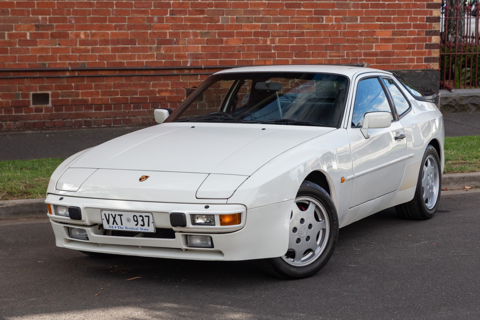 1989 PORSCHE 944