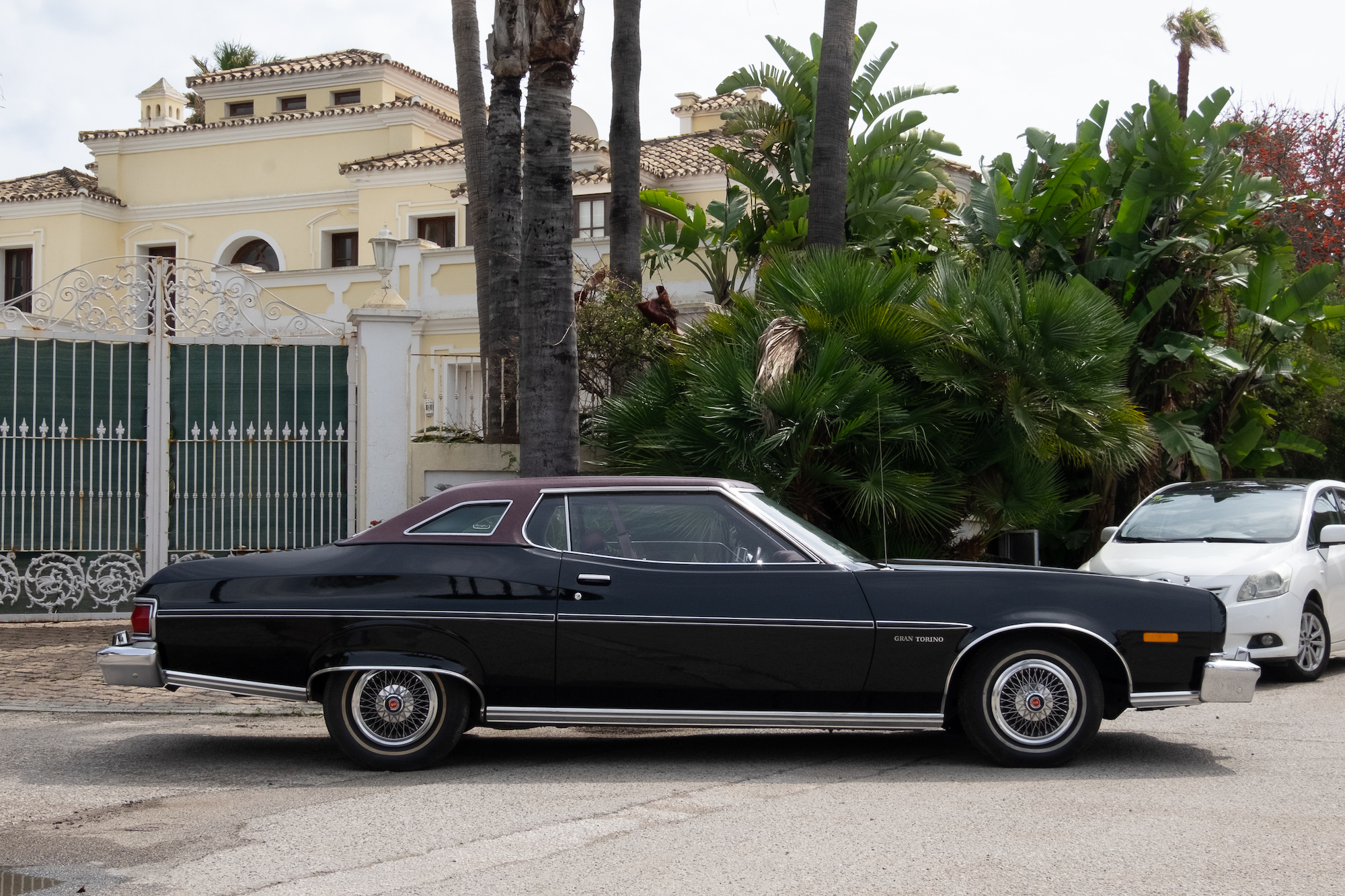 1974 FORD GRAN TORINO BROUGHAM