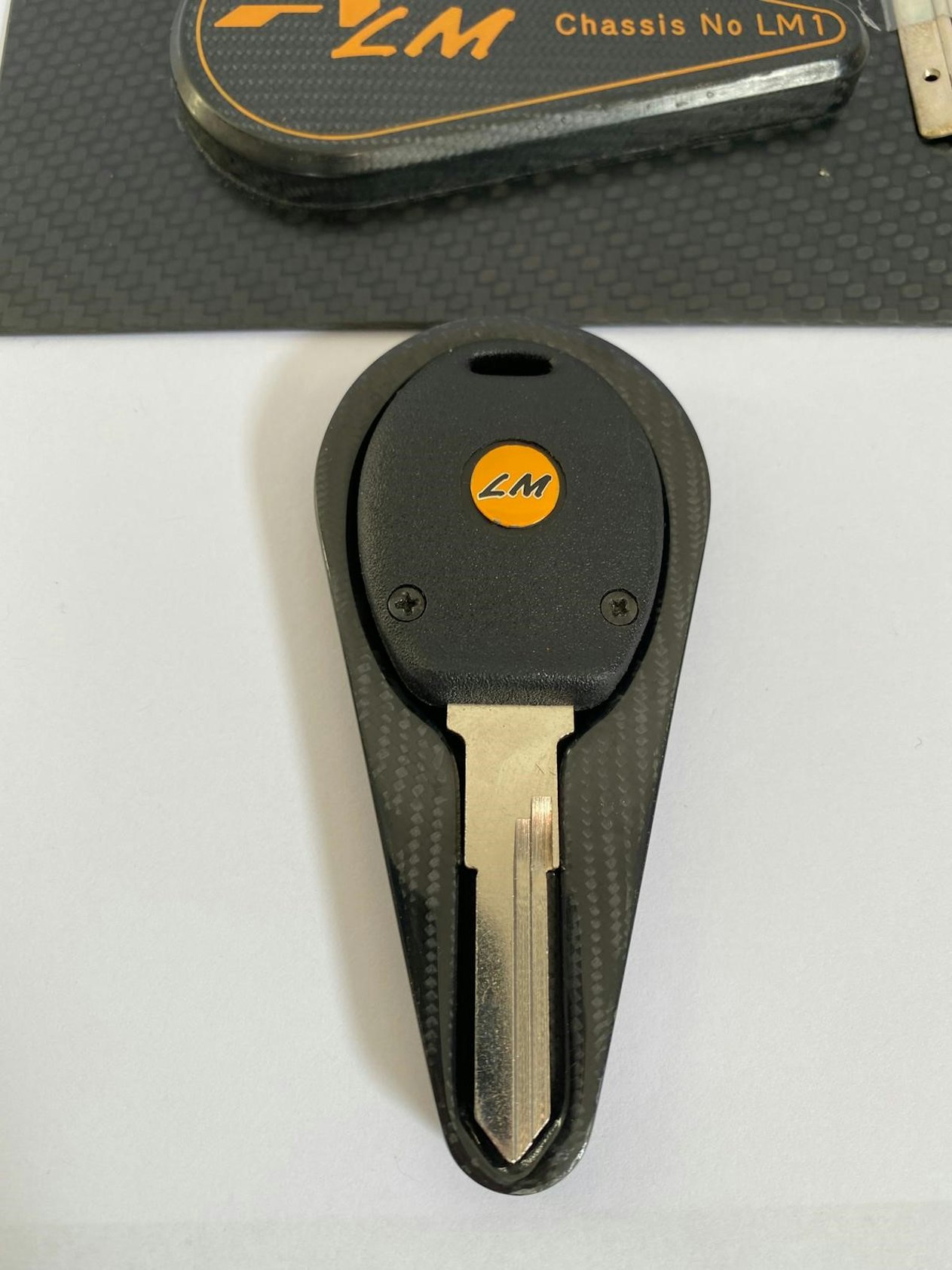 MCLAREN F1 LM KEY WITH PROTOTYPE CARBON KEY CASE