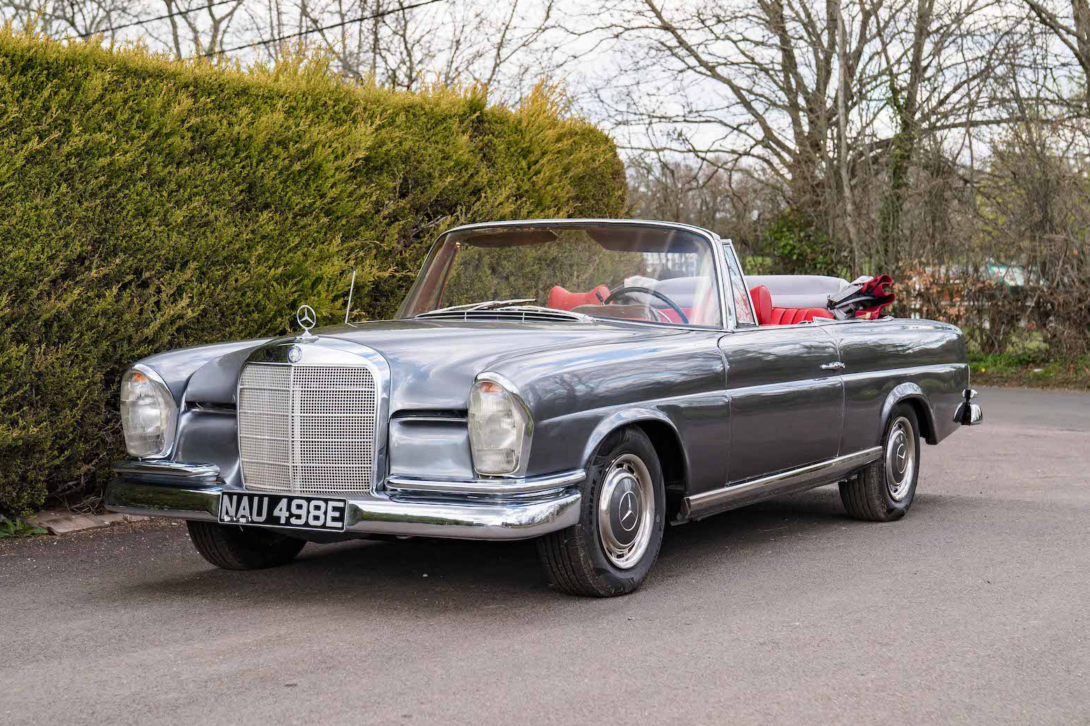 1967 MERCEDES-BENZ (W111) 250 - CABRIOLET CONVERSION