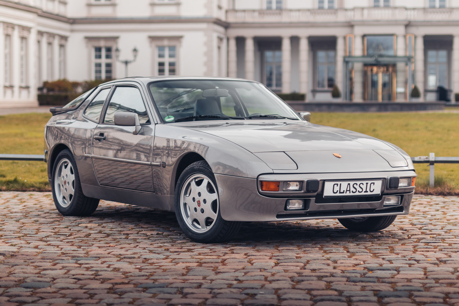 1987 PORSCHE 944 2.5