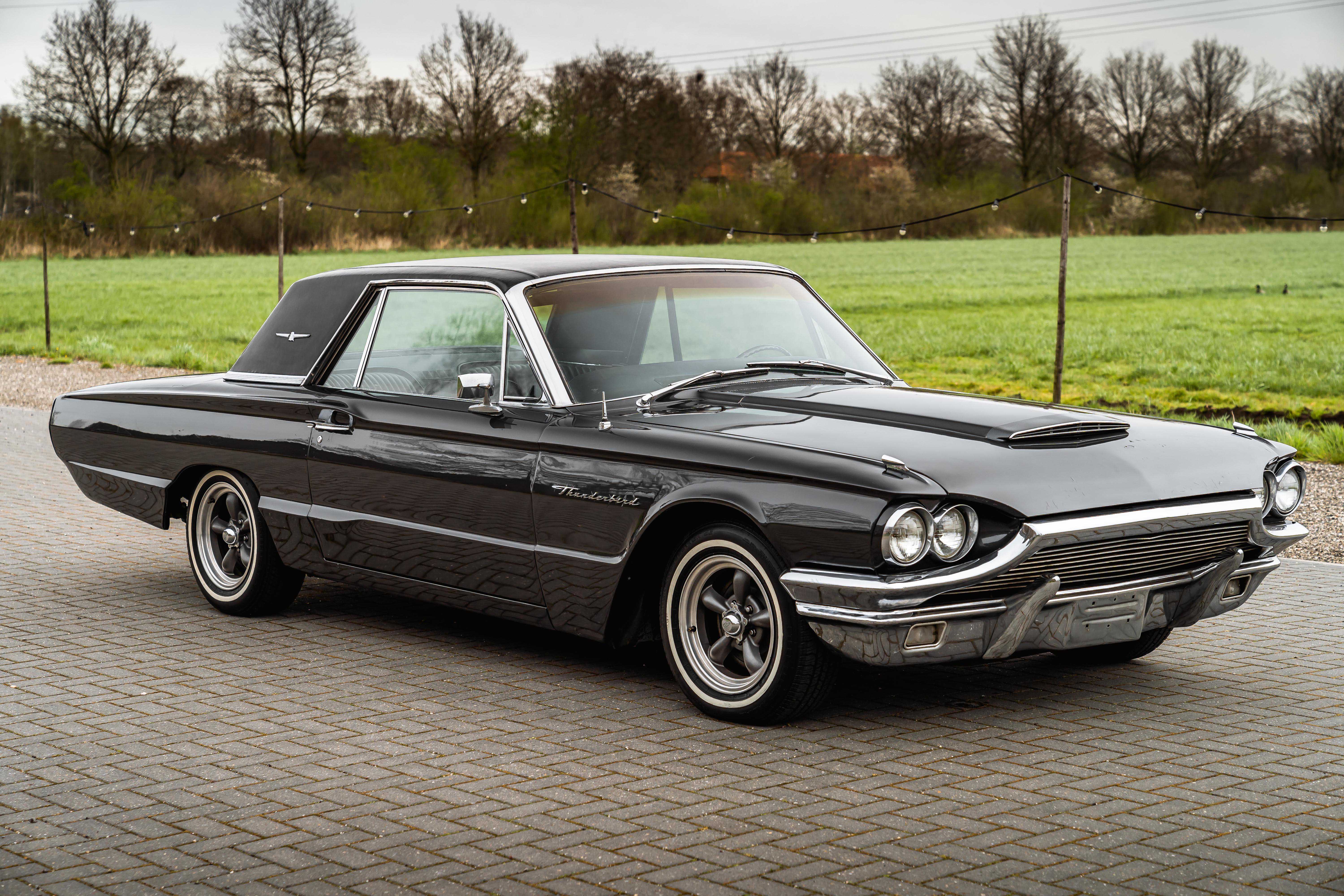 1964 FORD THUNDERBIRD