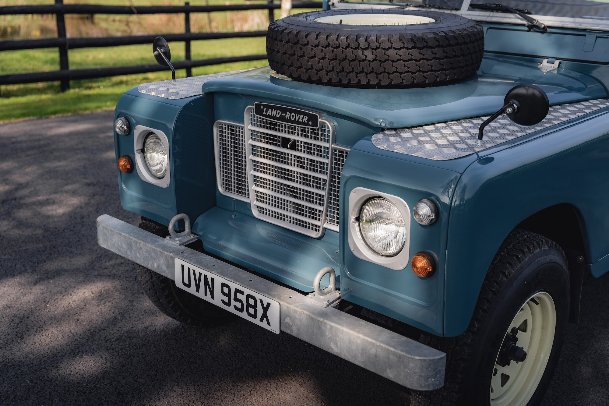 1982 LAND ROVER SERIES III 88