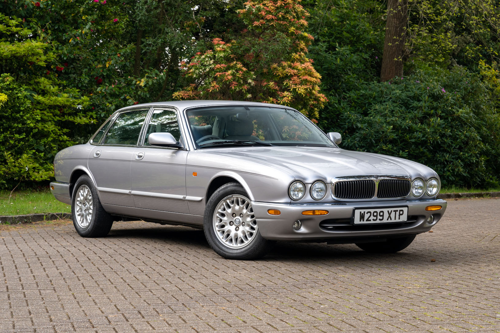 2000 JAGUAR XJ8 3.2 - 38,965 MILES