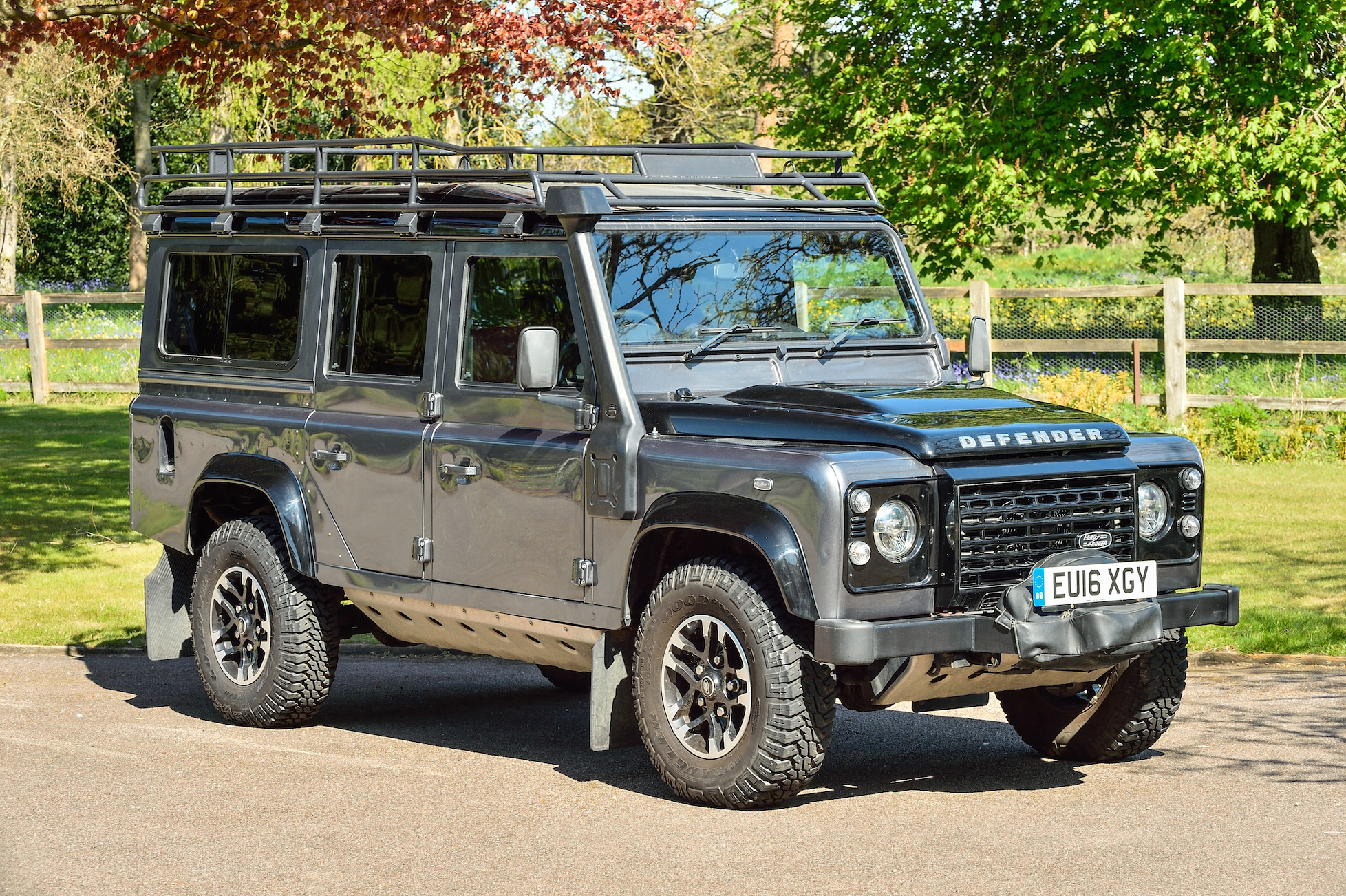 2016 LAND ROVER DEFENDER 110 ADVENTURE - 11,600 MILES