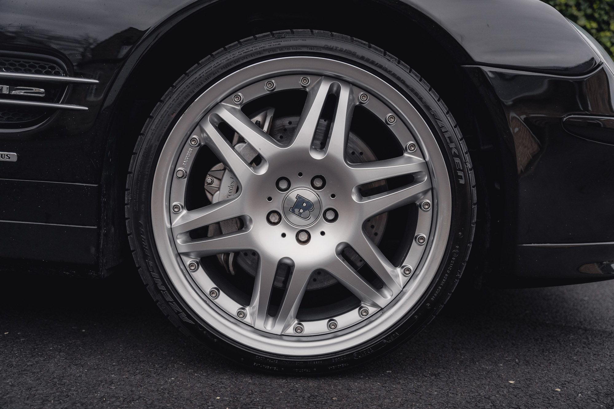 2004 MERCEDES-BENZ (R230) BRABUS SV12 BITURBO ROADSTER - 29,547 MILES