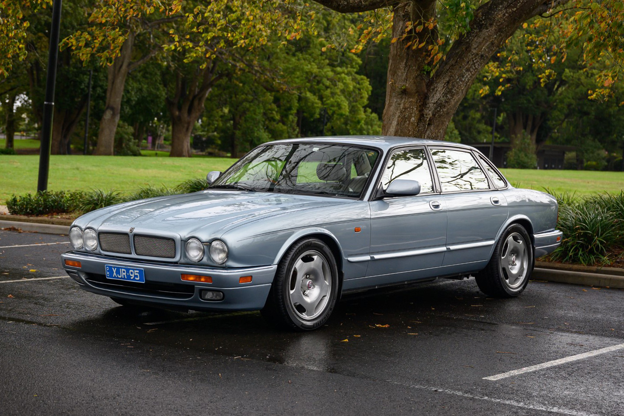 1995 JAGUAR XJR