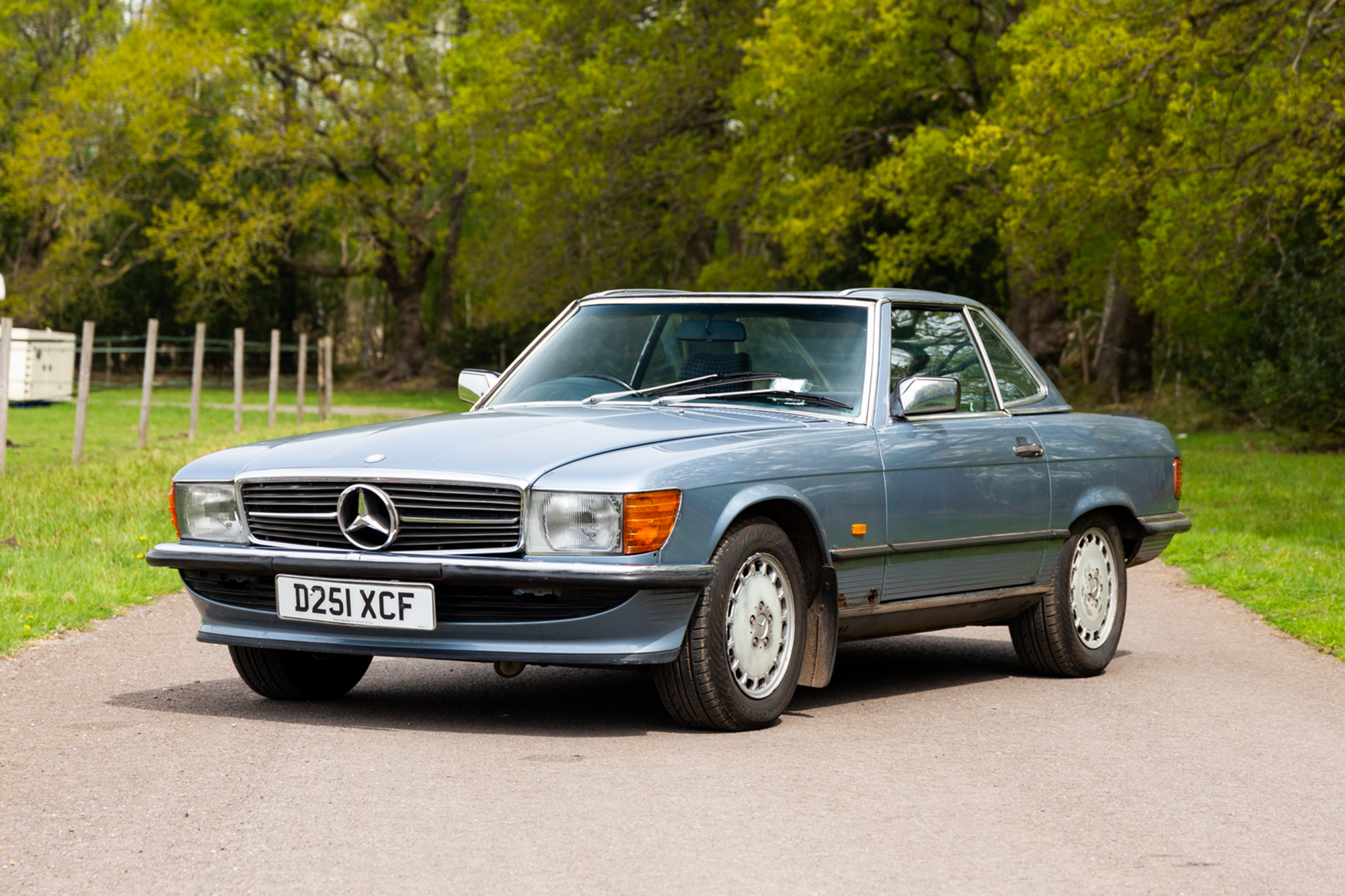 1987 MERCEDES-BENZ (R107) 300 SL