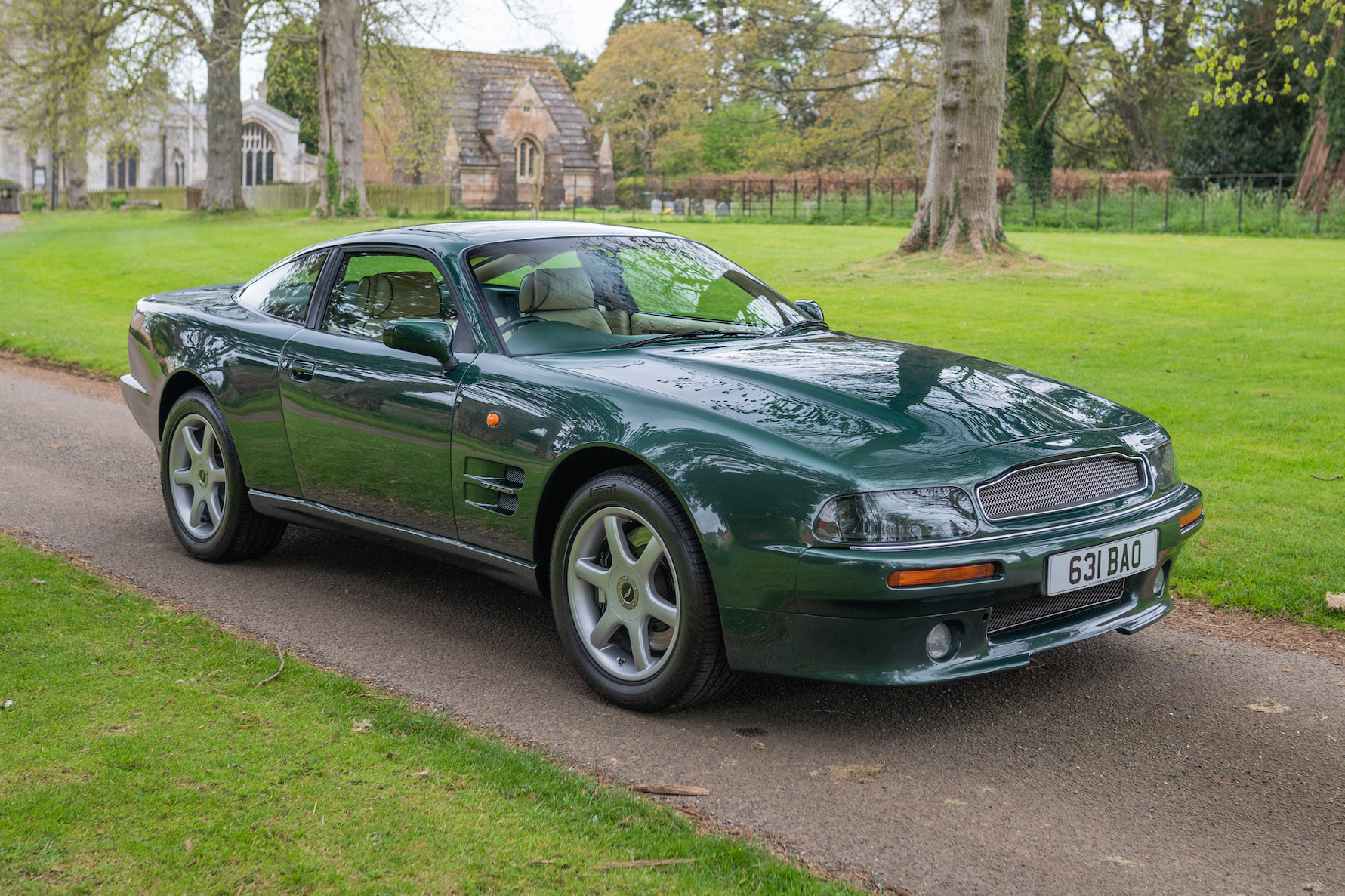 1996 ASTON MARTIN V8 COUPE