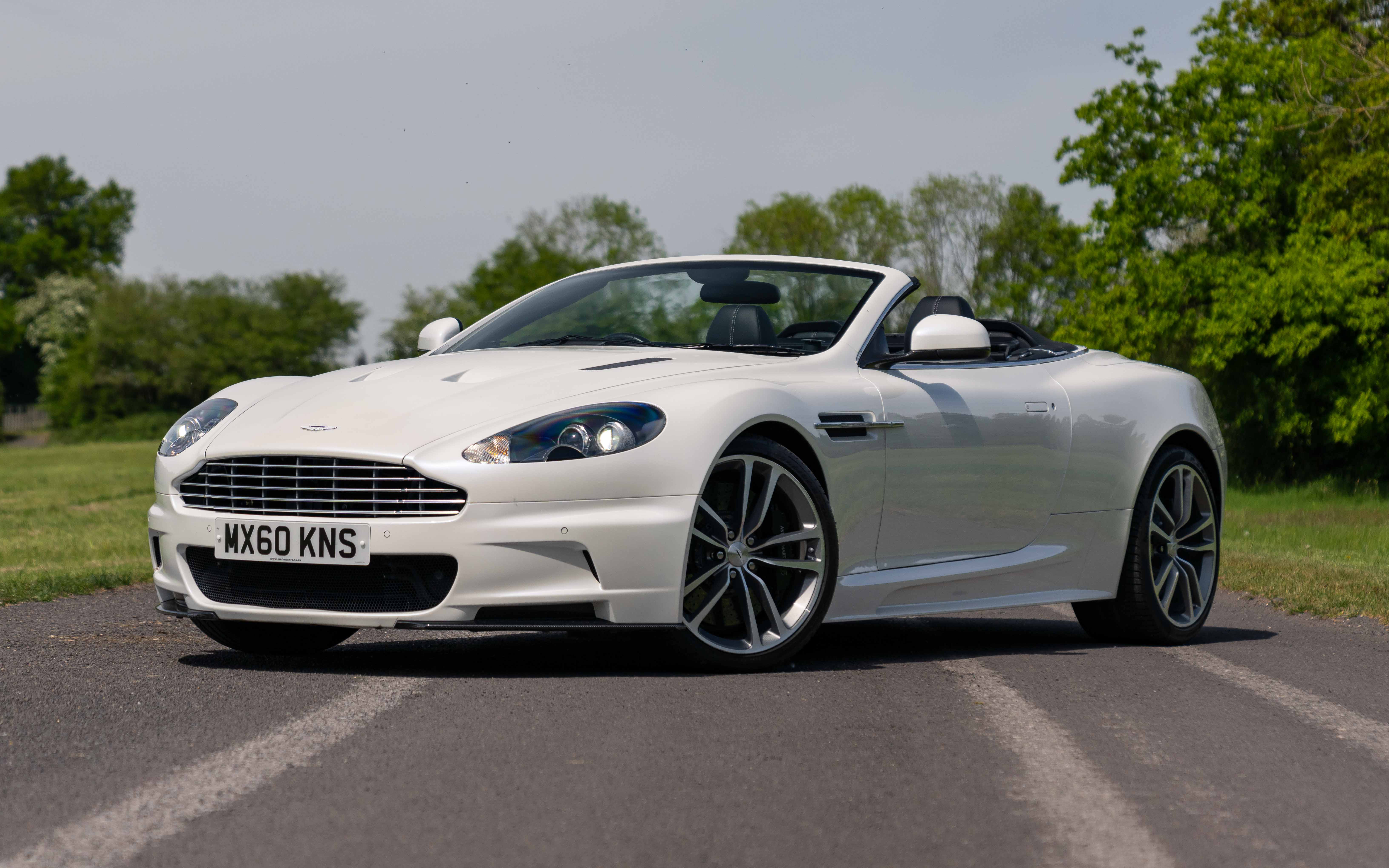 2011 ASTON MARTIN DBS VOLANTE