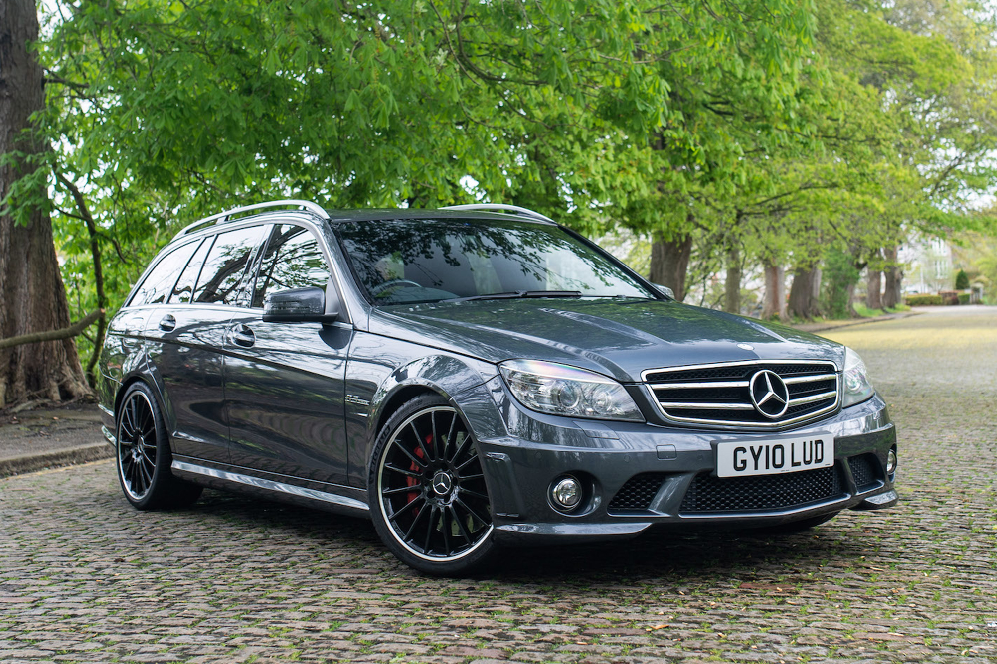 2010 MERCEDES-BENZ (W204) C63 AMG ESTATE - PERFORMANCE PACK