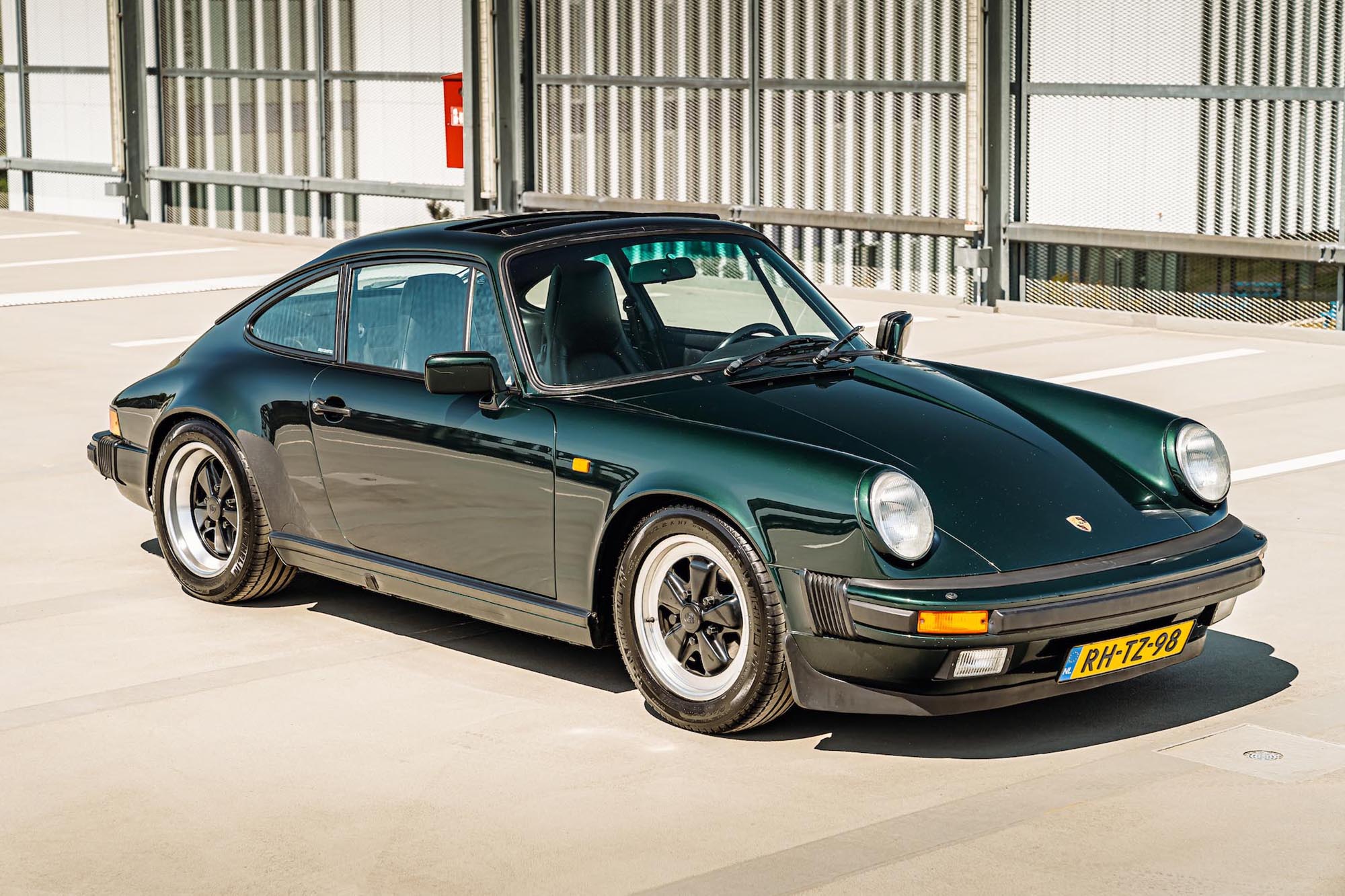 1988 PORSCHE 911 CARRERA 3.2 - G50