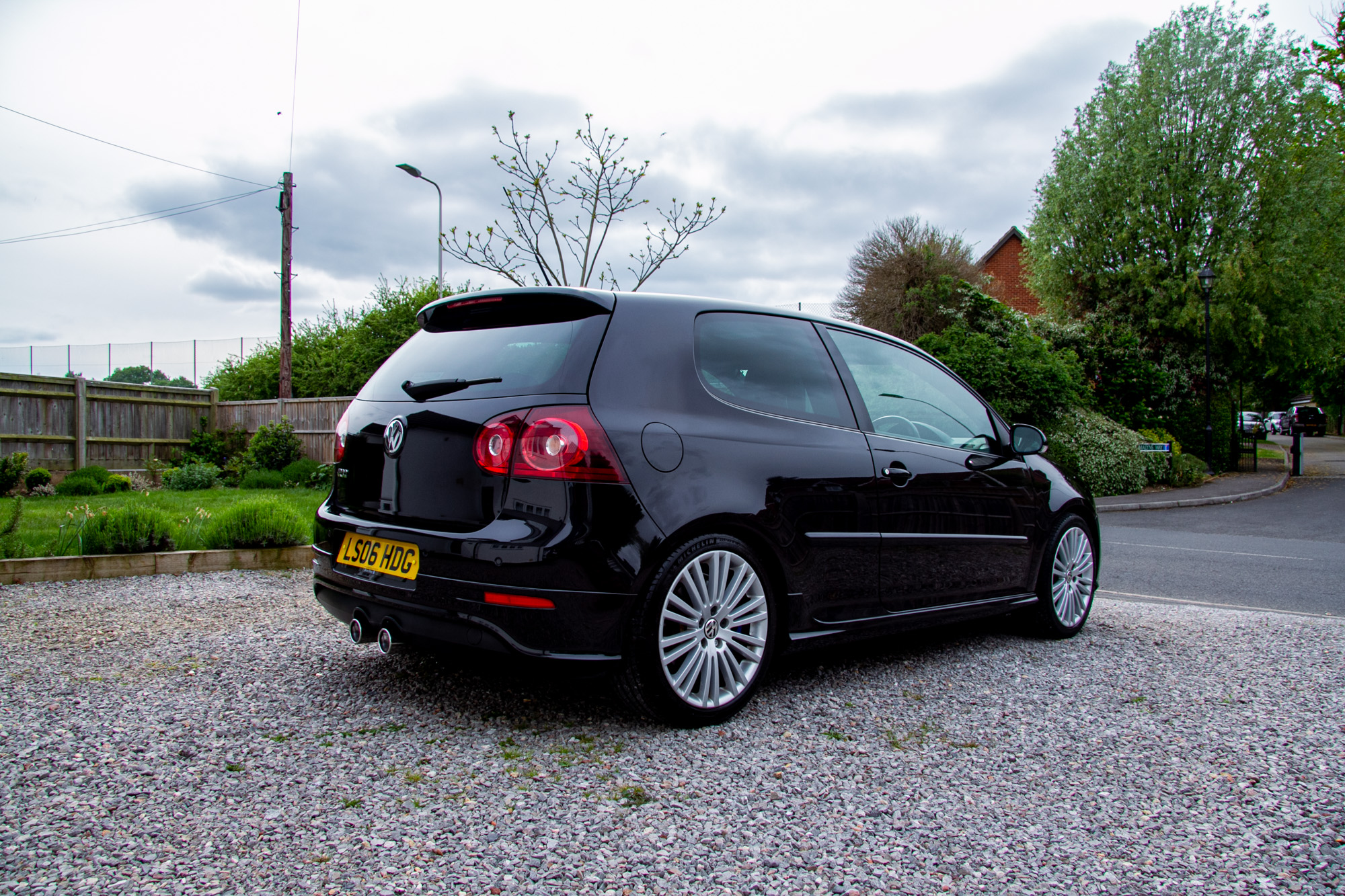 2006 VOLKSWAGEN GOLF (MK5) R32