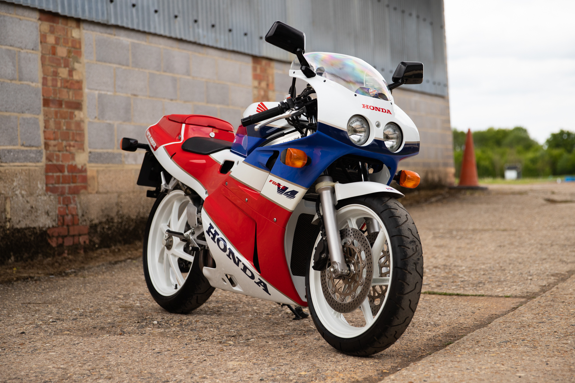 1993 HONDA VFR-400 NC30 - 962 MILES for sale by auction in Fleet ...