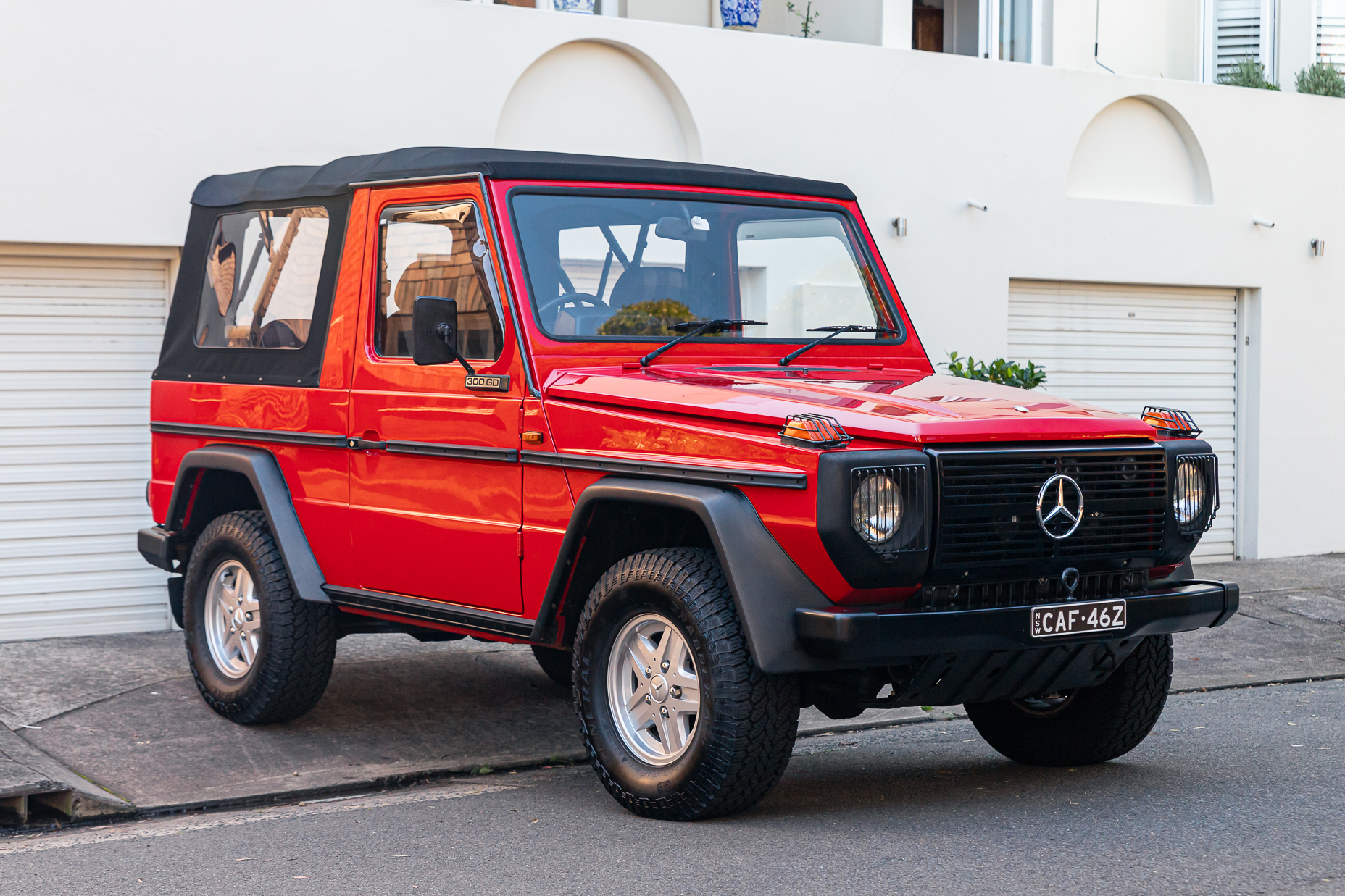 1985 MERCEDES-BENZ (W460) 300 GD CABRIOLET