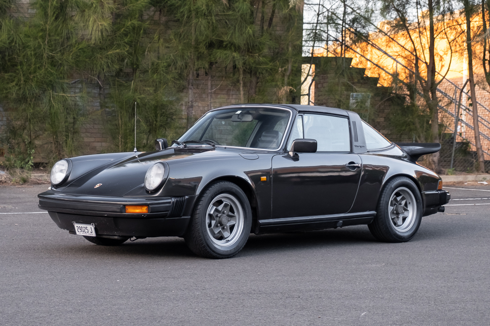 1977 PORSCHE 911 2.7 TARGA