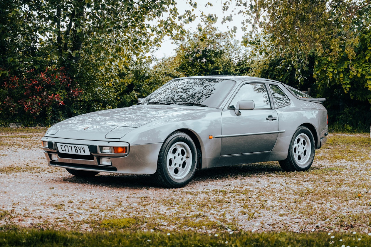 1985 PORSCHE 944 by for Somerset, Kingdom auction 2.5 sale in United