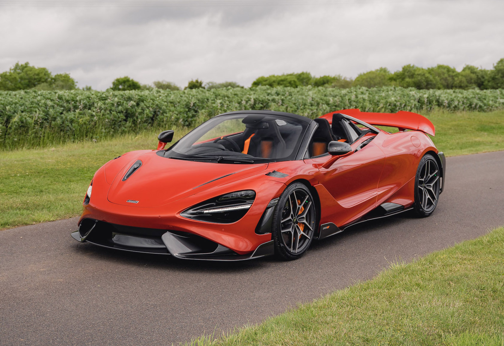 2022 MCLAREN 765LT SPIDER - 29 MILES