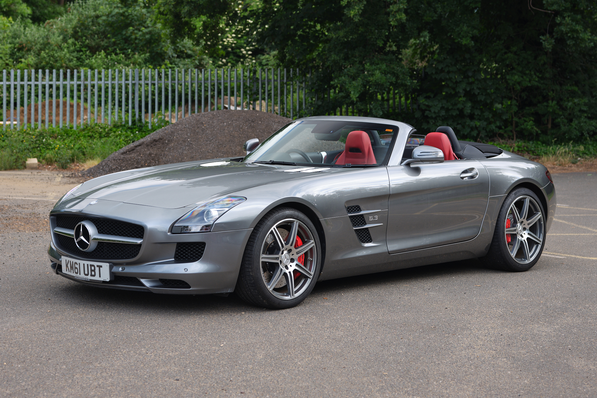 2011 MERCEDES-BENZ SLS AMG ROADSTER