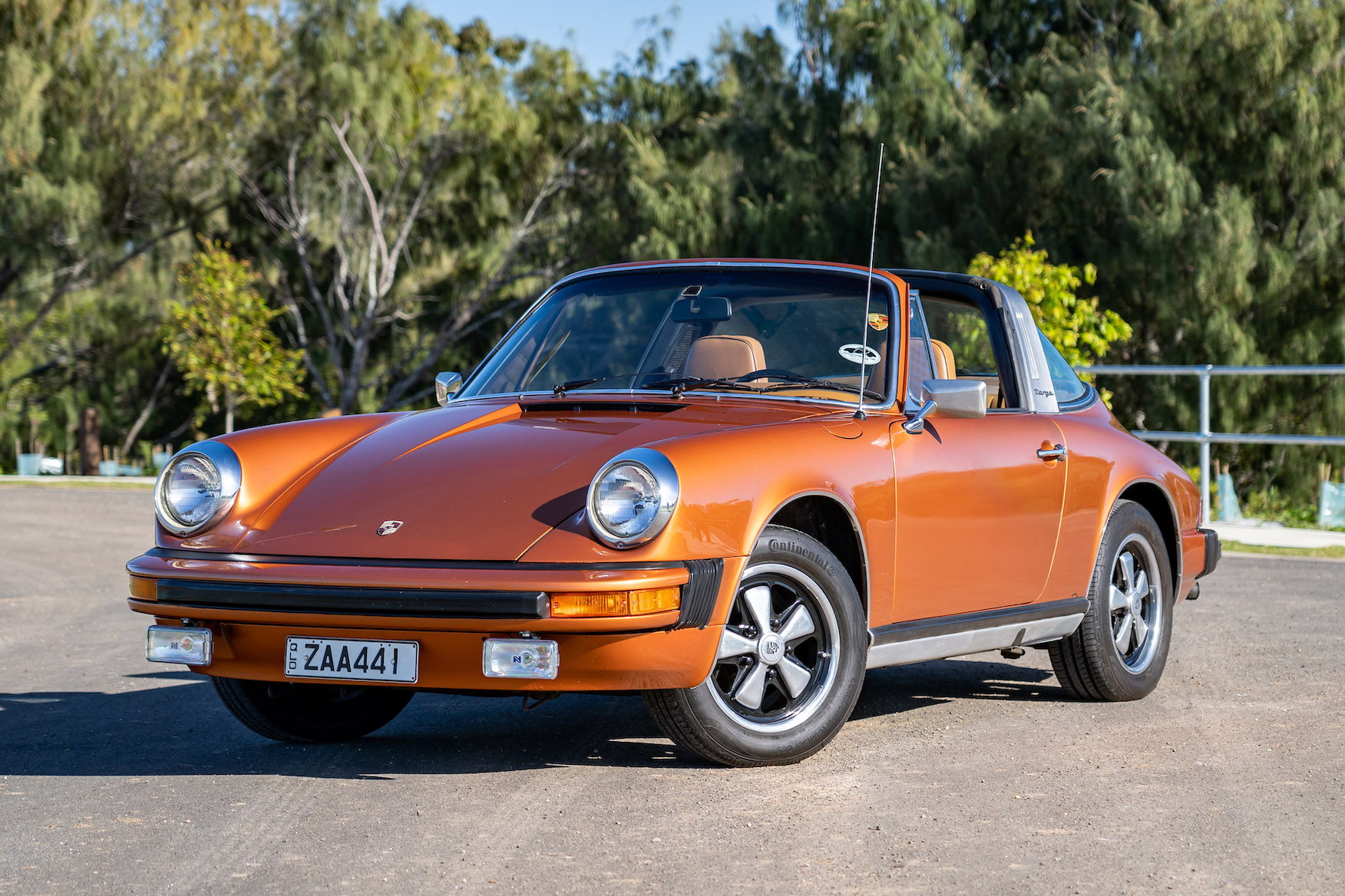 1975 PORSCHE 911 S 2.7 TARGA