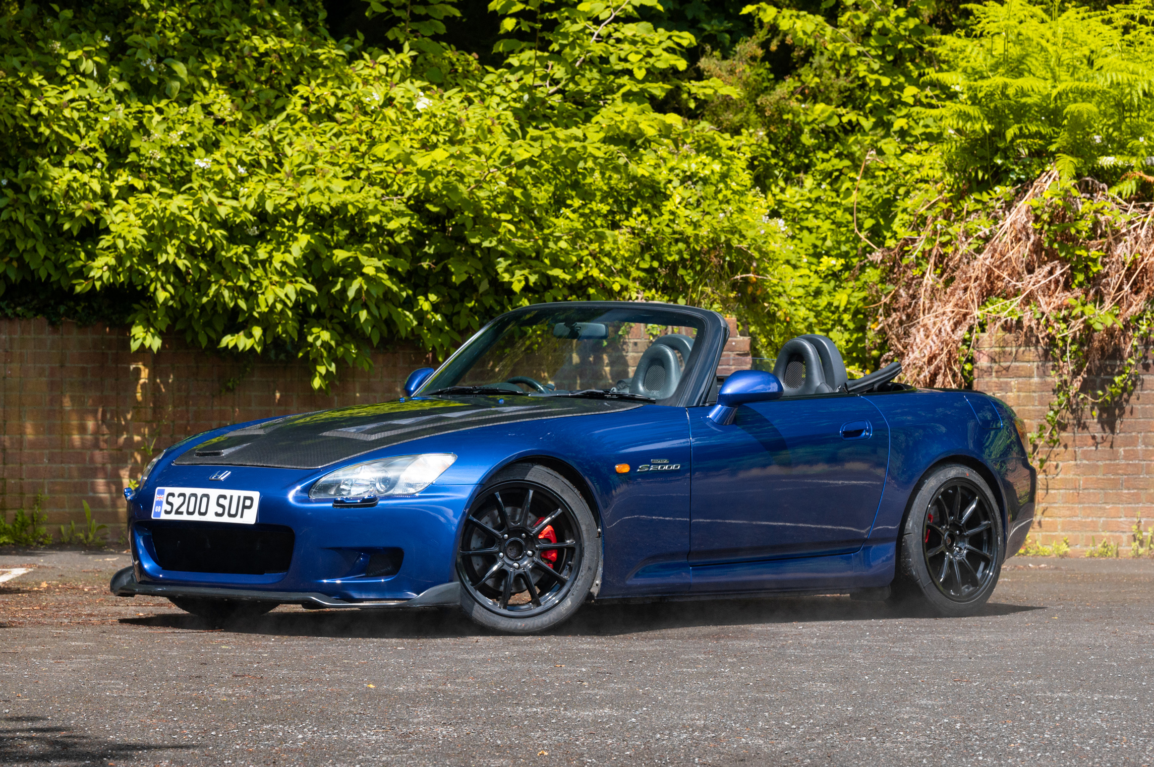 2001 HONDA S2000 – SUPERCHARGED