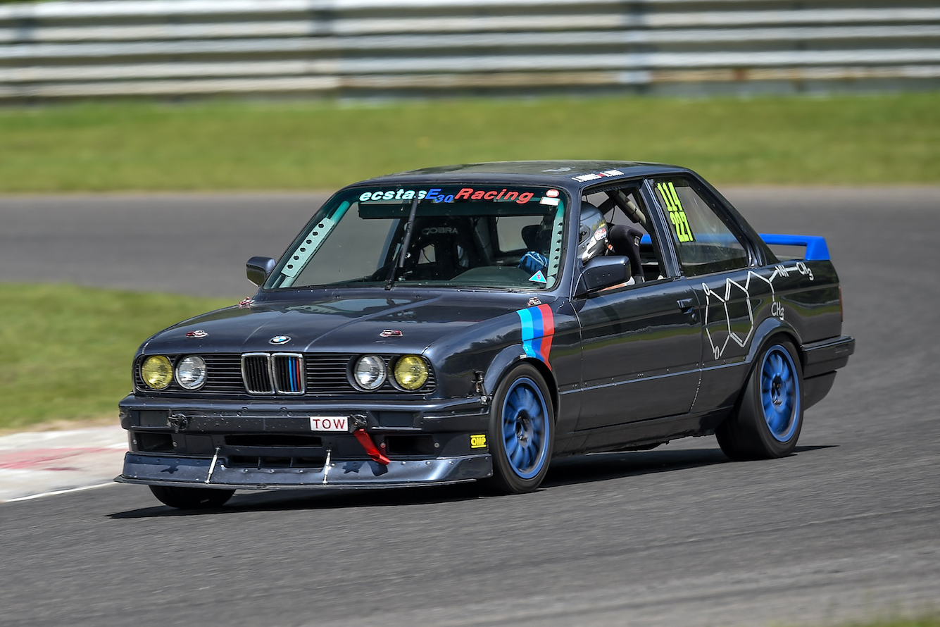 1989 BMW (E30) 325i RACE CAR