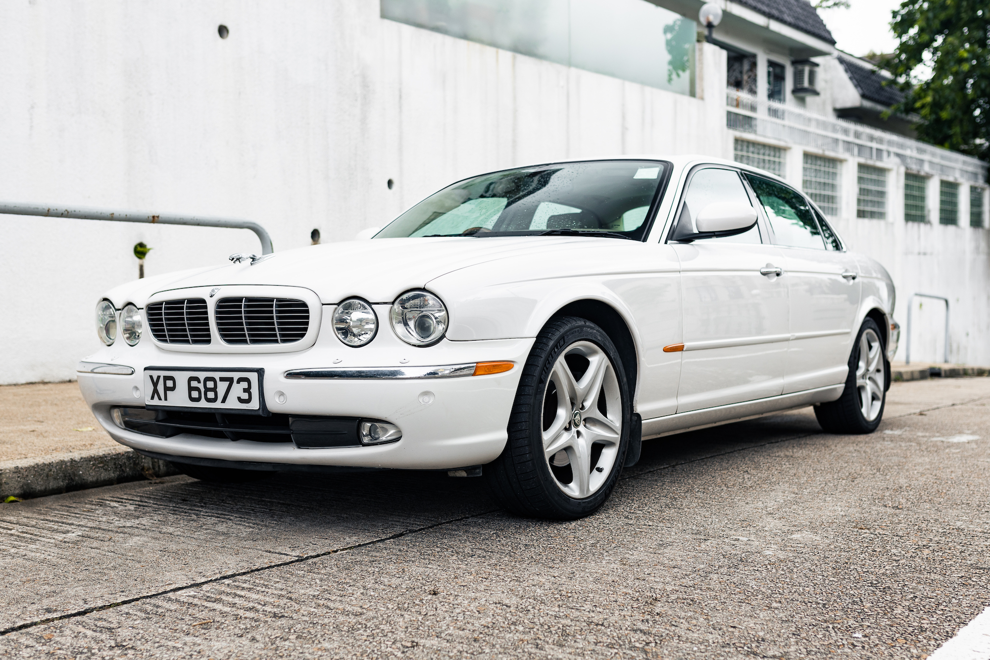 2005 JAGUAR XJ8 L