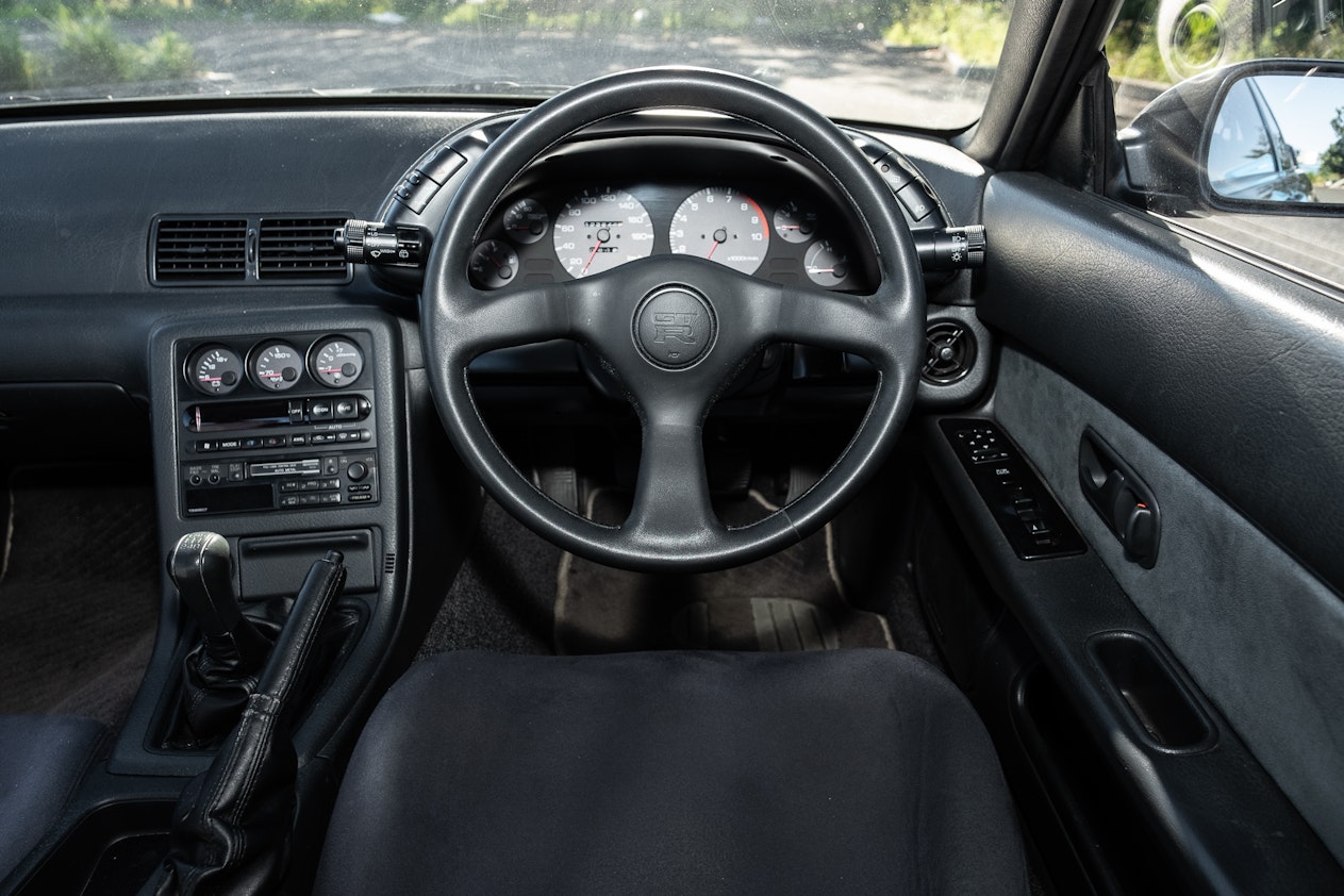 R32 Skyline Interior
