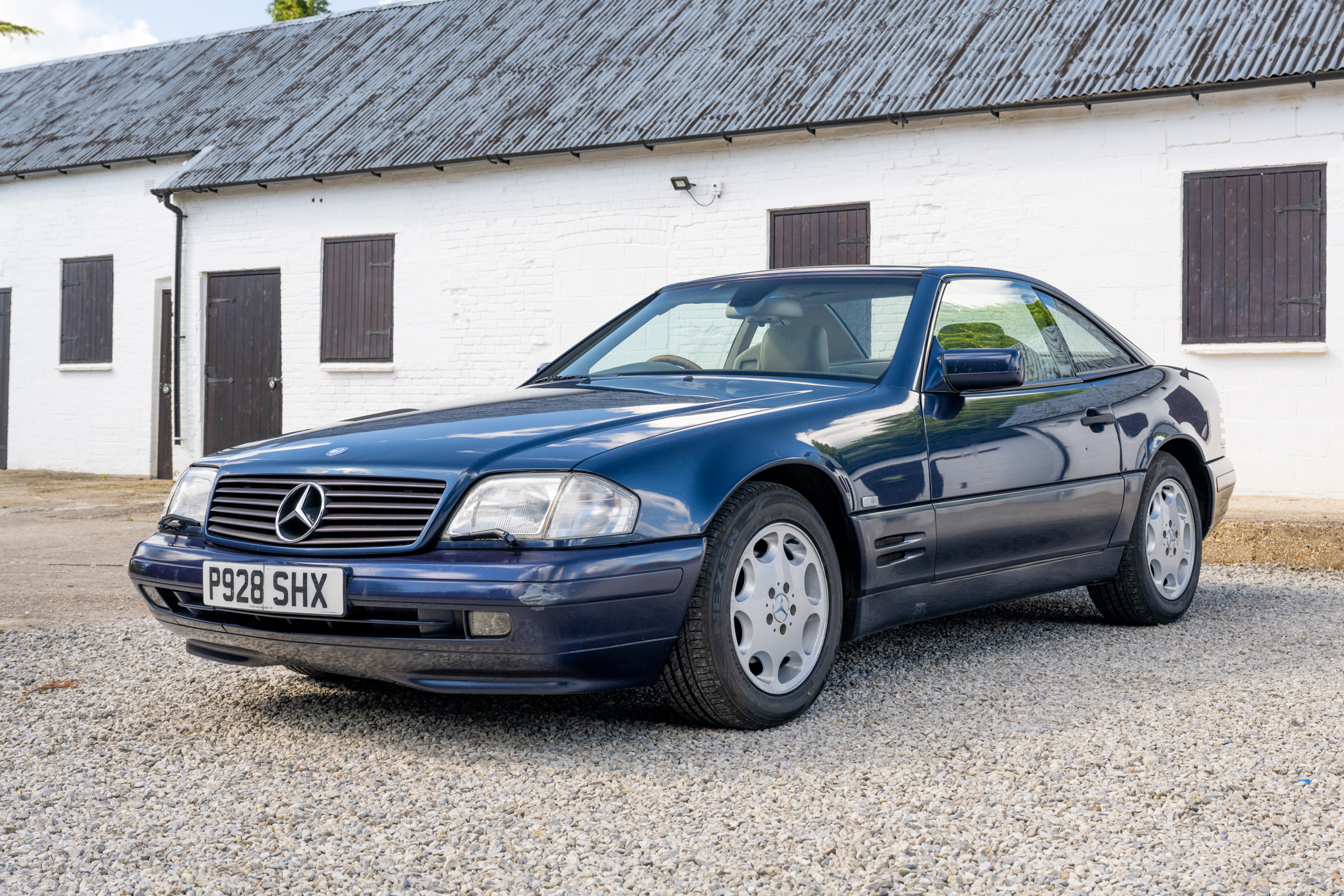 1997 MERCEDES-BENZ (R129) SL 320