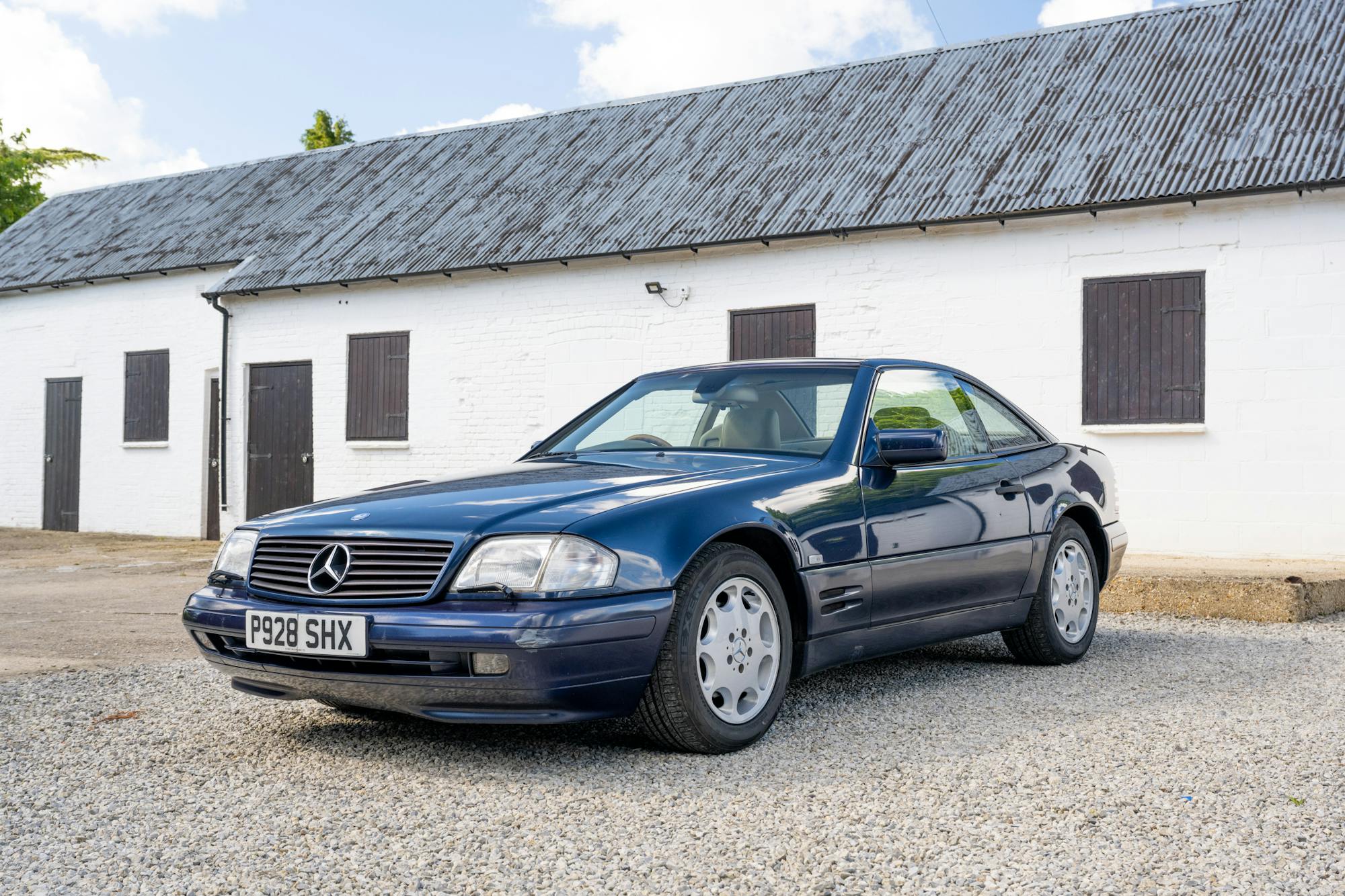 1997 MERCEDES-BENZ (R129) SL 320