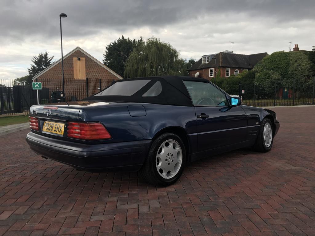 1997 MERCEDES-BENZ (R129) SL 320