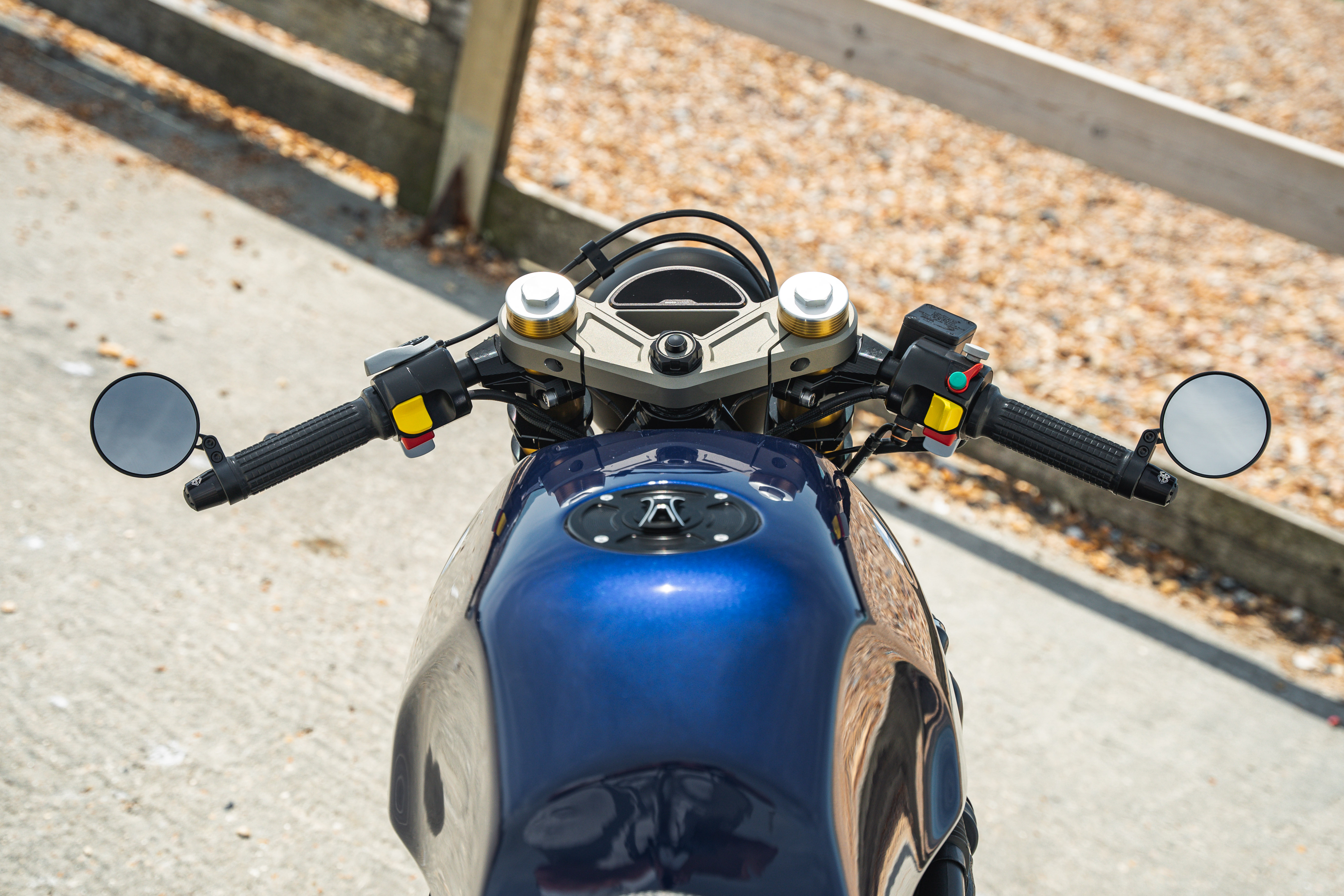 1992 BMW K1100 - KUSTOM MOTO