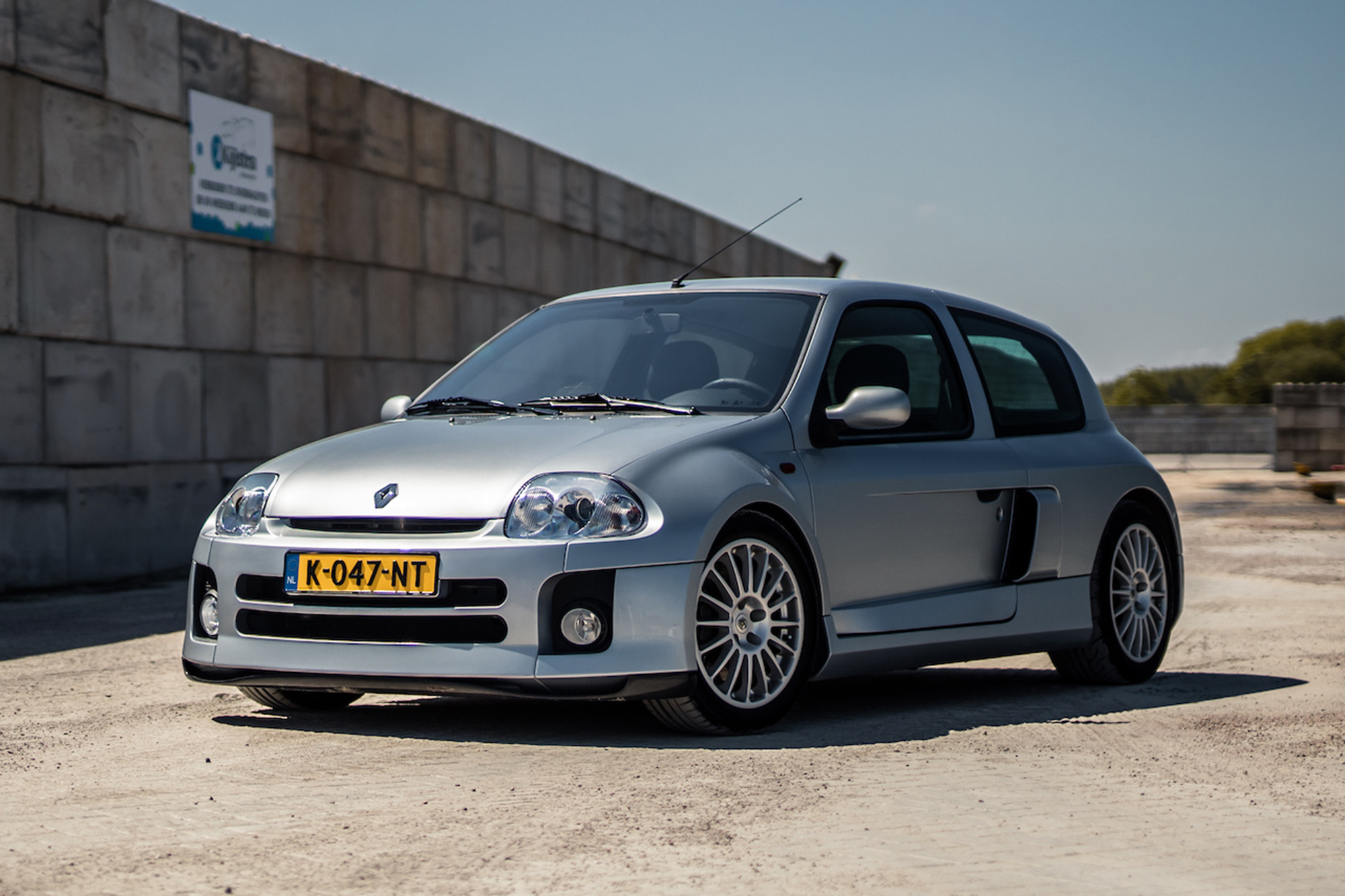 2001 RENAULT CLIO V6 PHASE 1