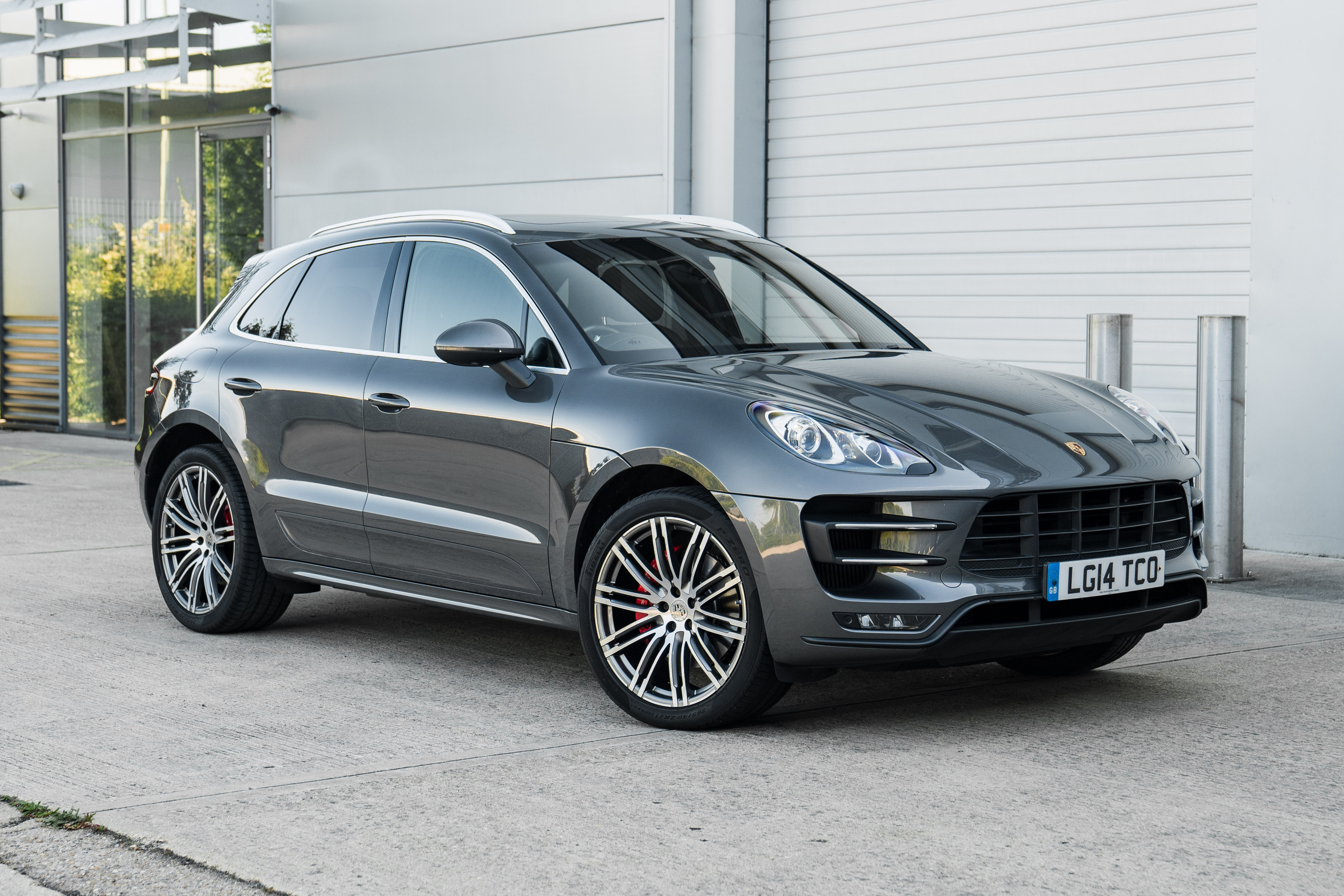 2014 PORSCHE MACAN TURBO