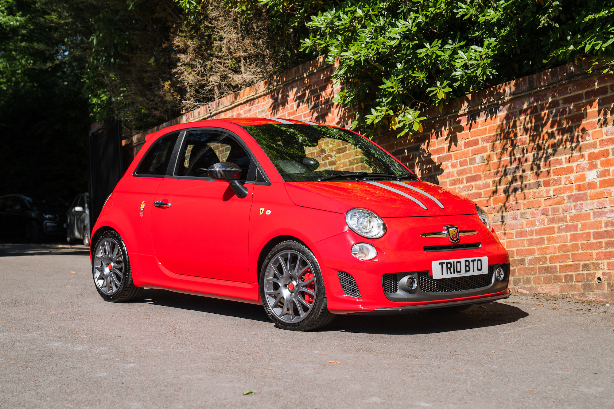 2010 ABARTH 695 TRIBUTO FERRARI