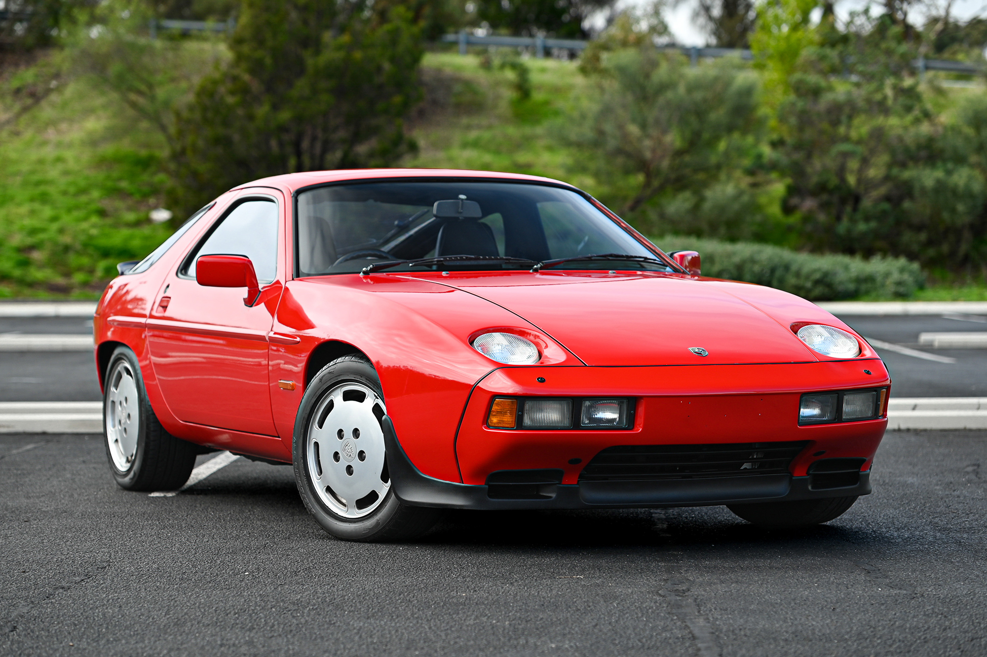 1985 PORSCHE 928 S