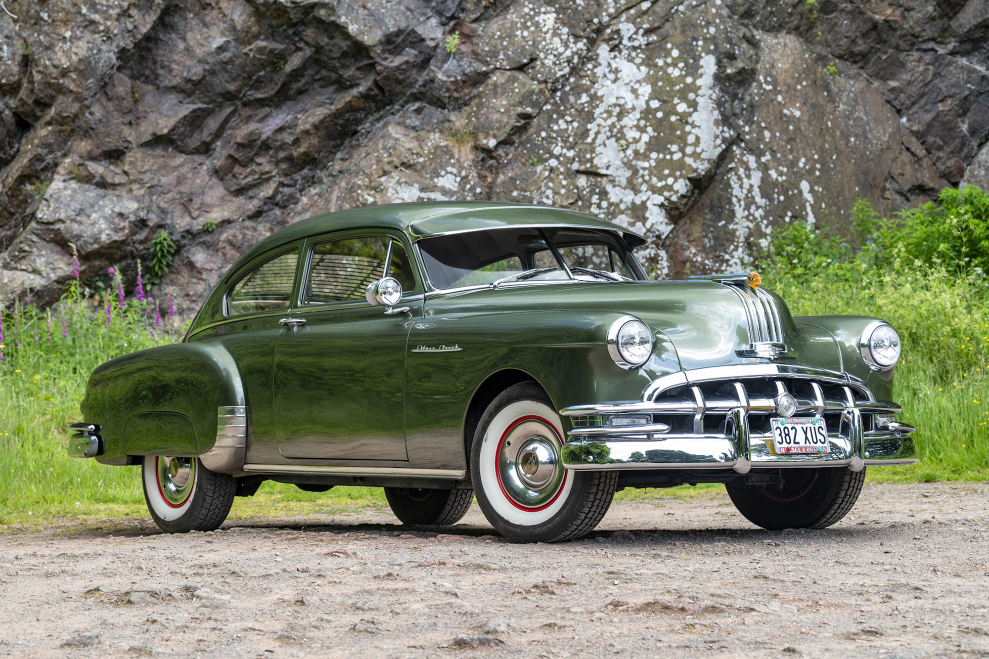 1950 PONTIAC SILVER STREAK COUPE