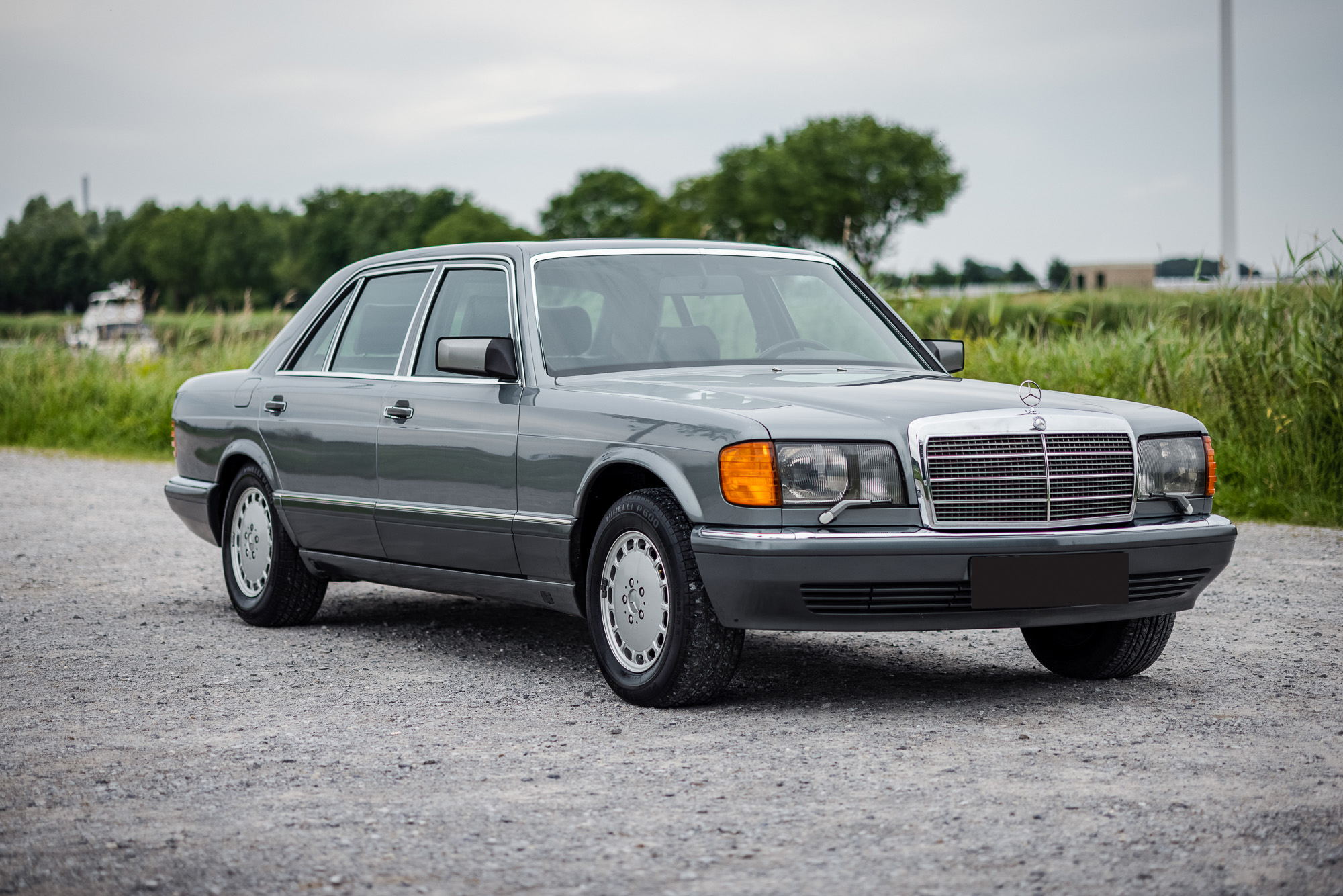 1989 MERCEDES-BENZ (W126) 560 SEL