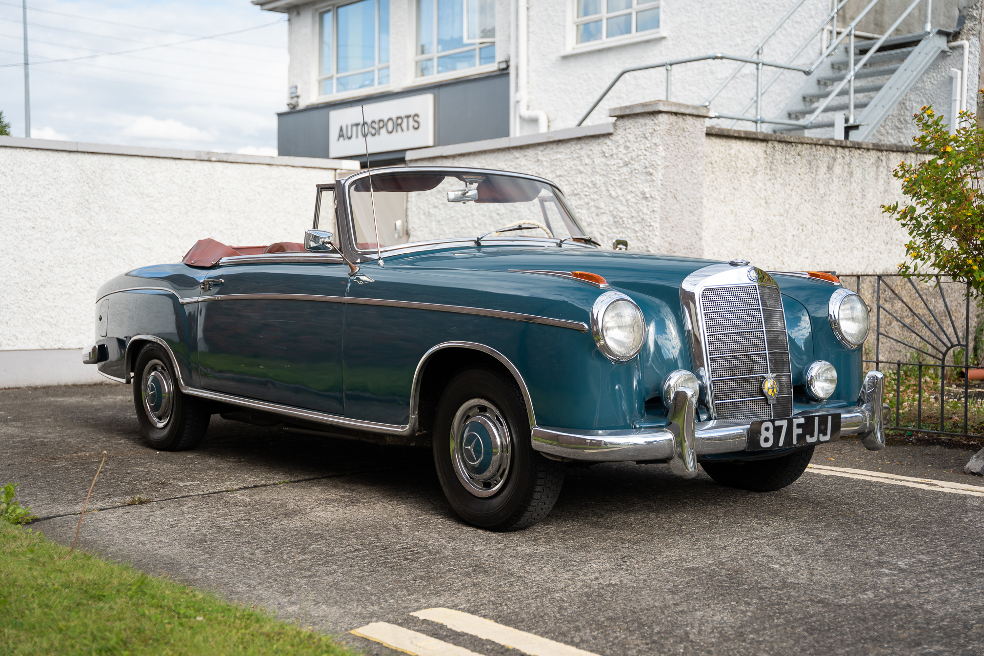 1958 MERCEDES-BENZ (W180) 220 S CABRIOLET